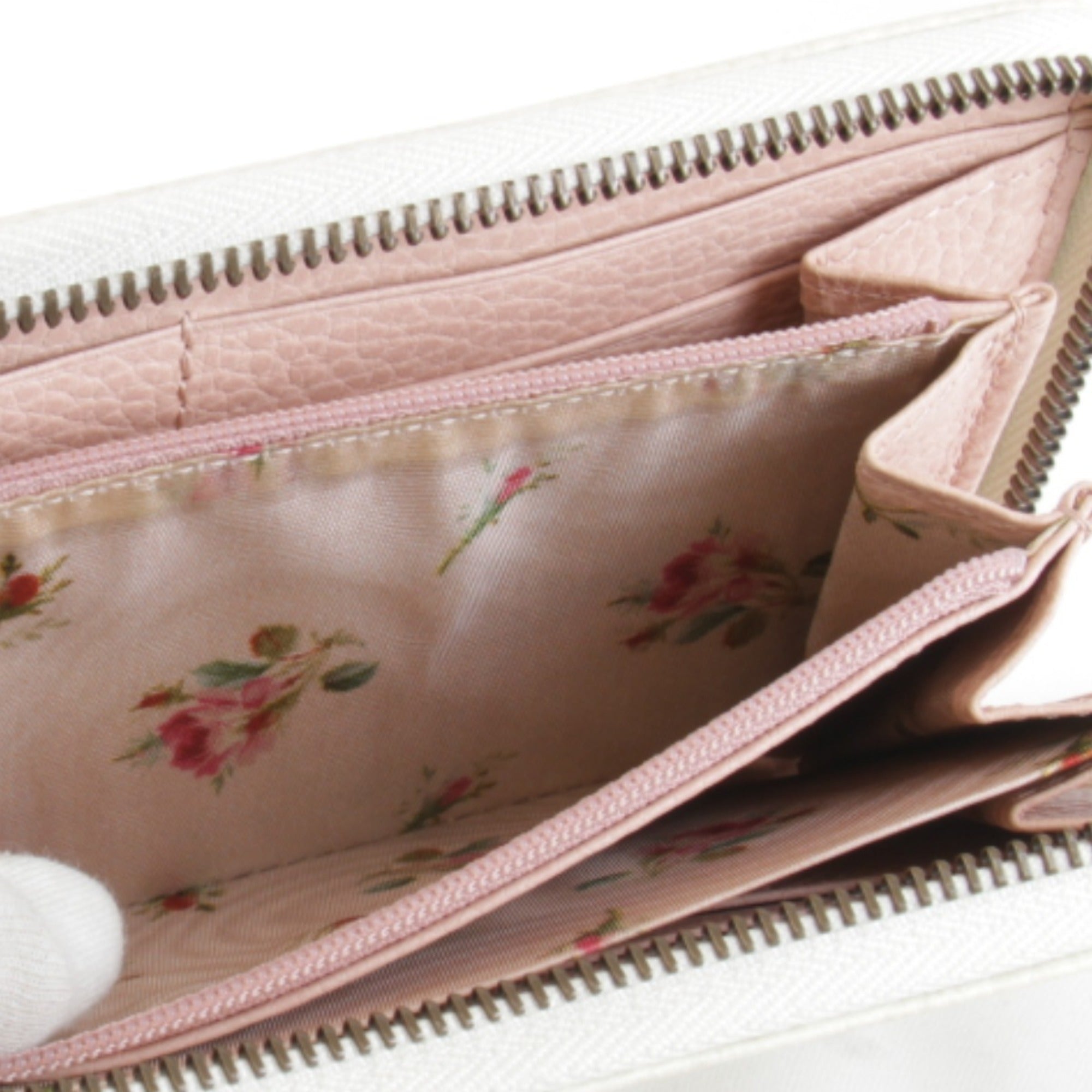 Gucci White Leather Long Wallet (Bi-Fold) (Pre-Owned)
