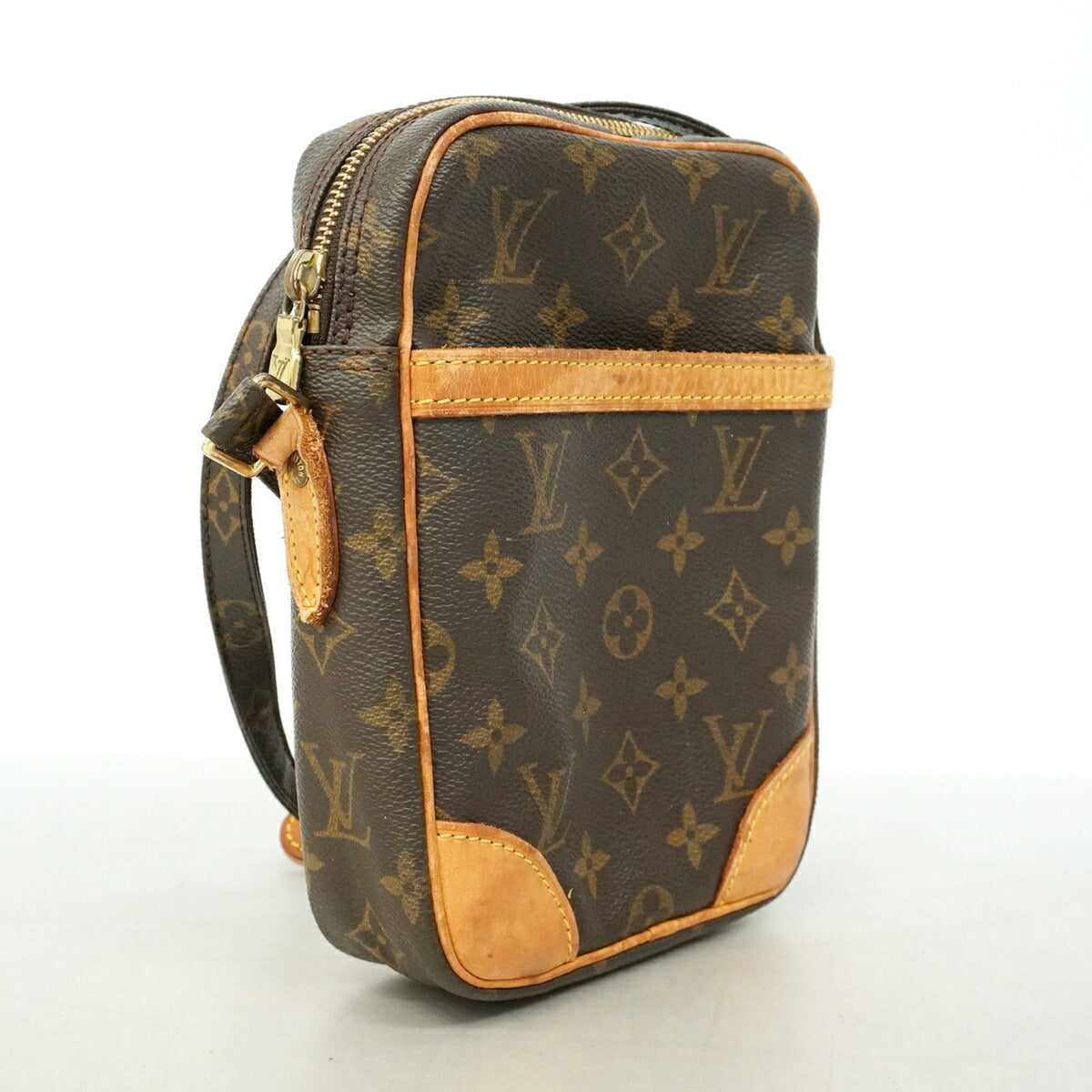 Louis Vuitton Brown Shoulder Bag (Pre-Owned)