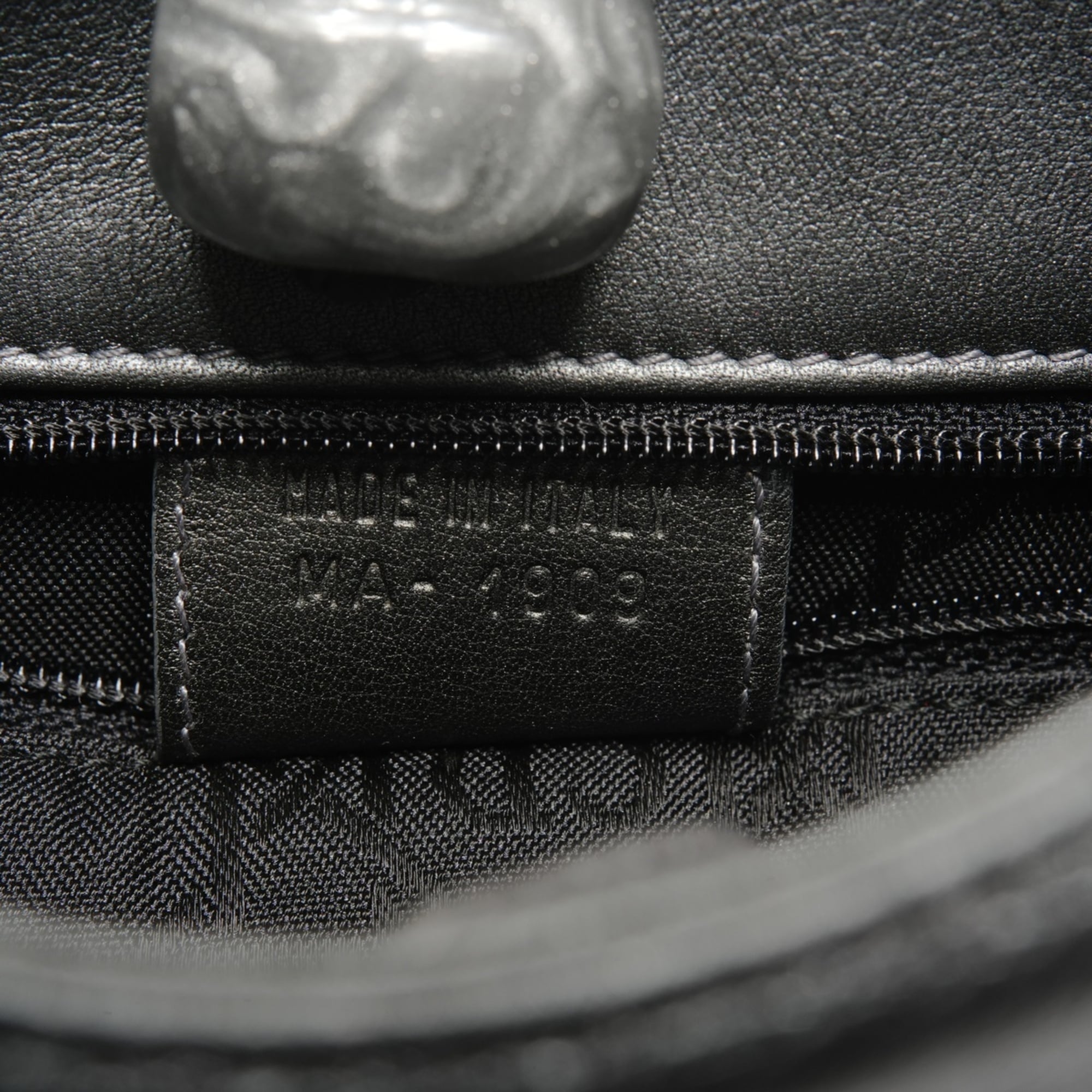 Christian Dior Gray Leather Shoulder Bag (Pre-Owned)