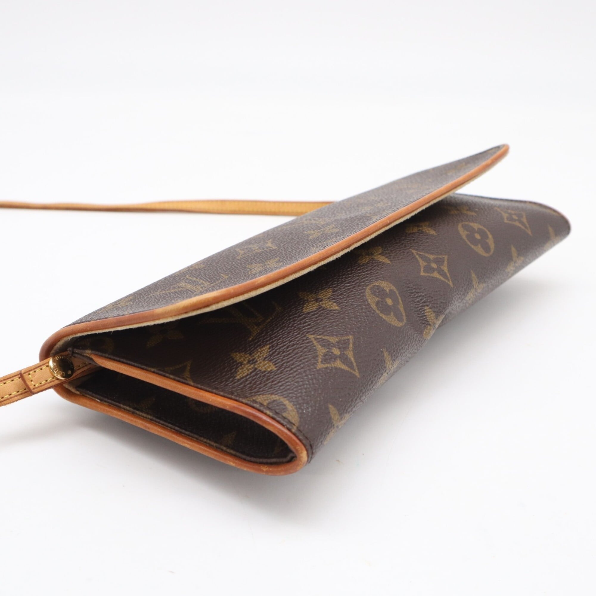 Louis Vuitton Beige Brown Monogram Coated Canvas Leather Pochette Shoulder Bag (Pre-Owned)
