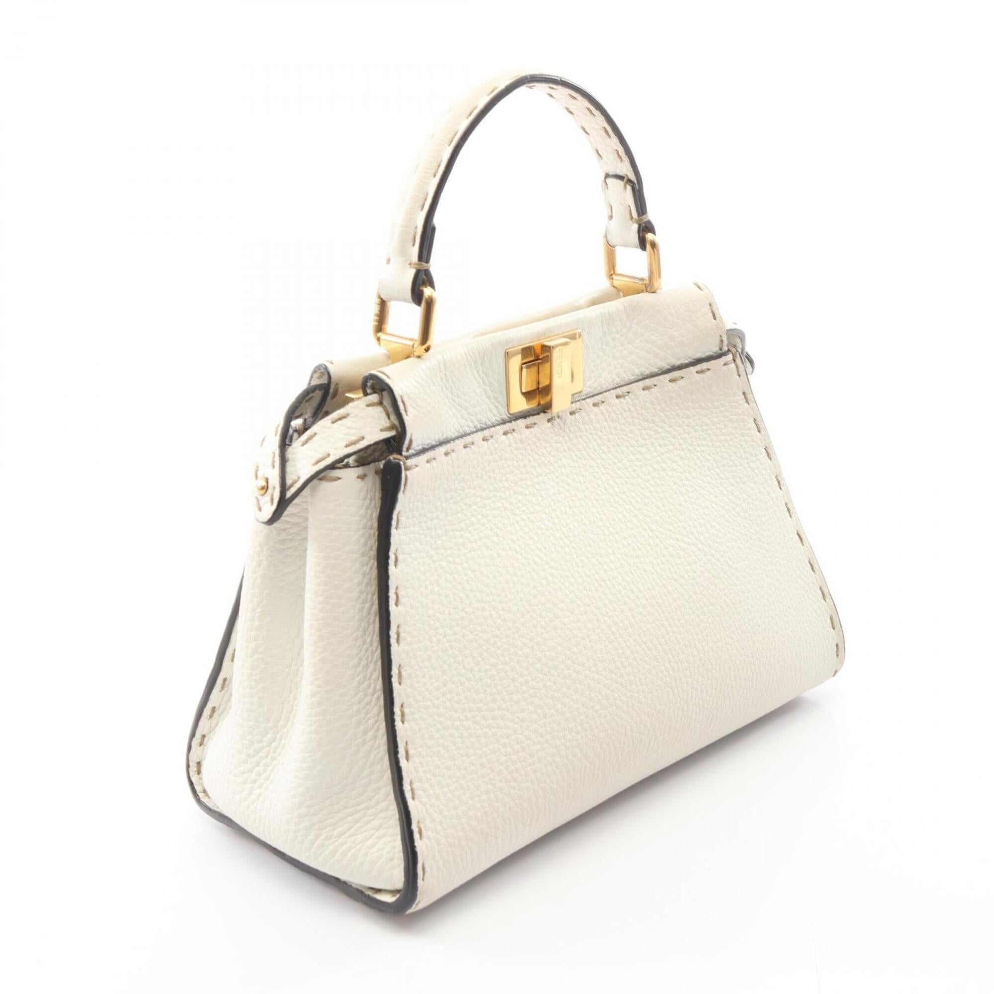Fendi White Leather Handbag (Pre-Owned)