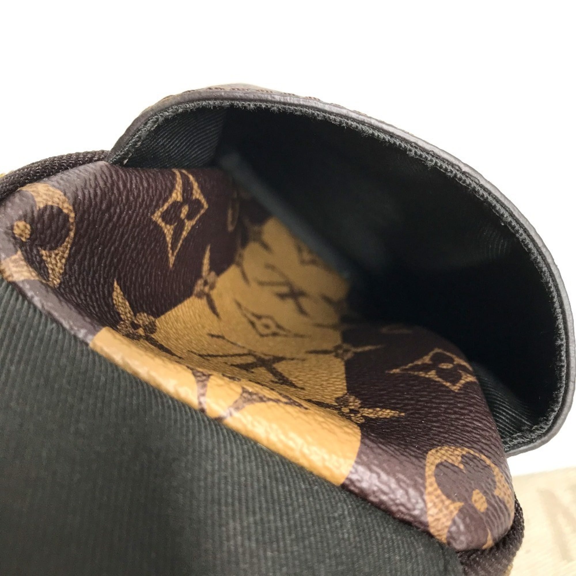 Louis Vuitton Beige Brown Monogram Canvas Pochette Shoulder Bag (Pre-Owned)