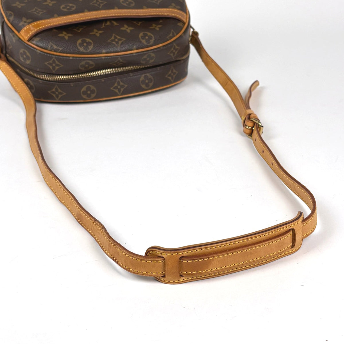 Louis Vuitton Brown Monogram Monogram Shoulder Bag (Pre-Owned)