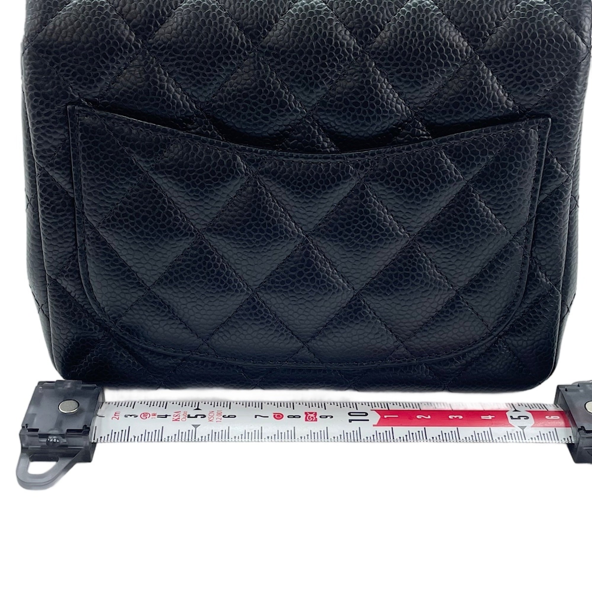 Chanel Black Shoulder Bag (Pre-Owned)