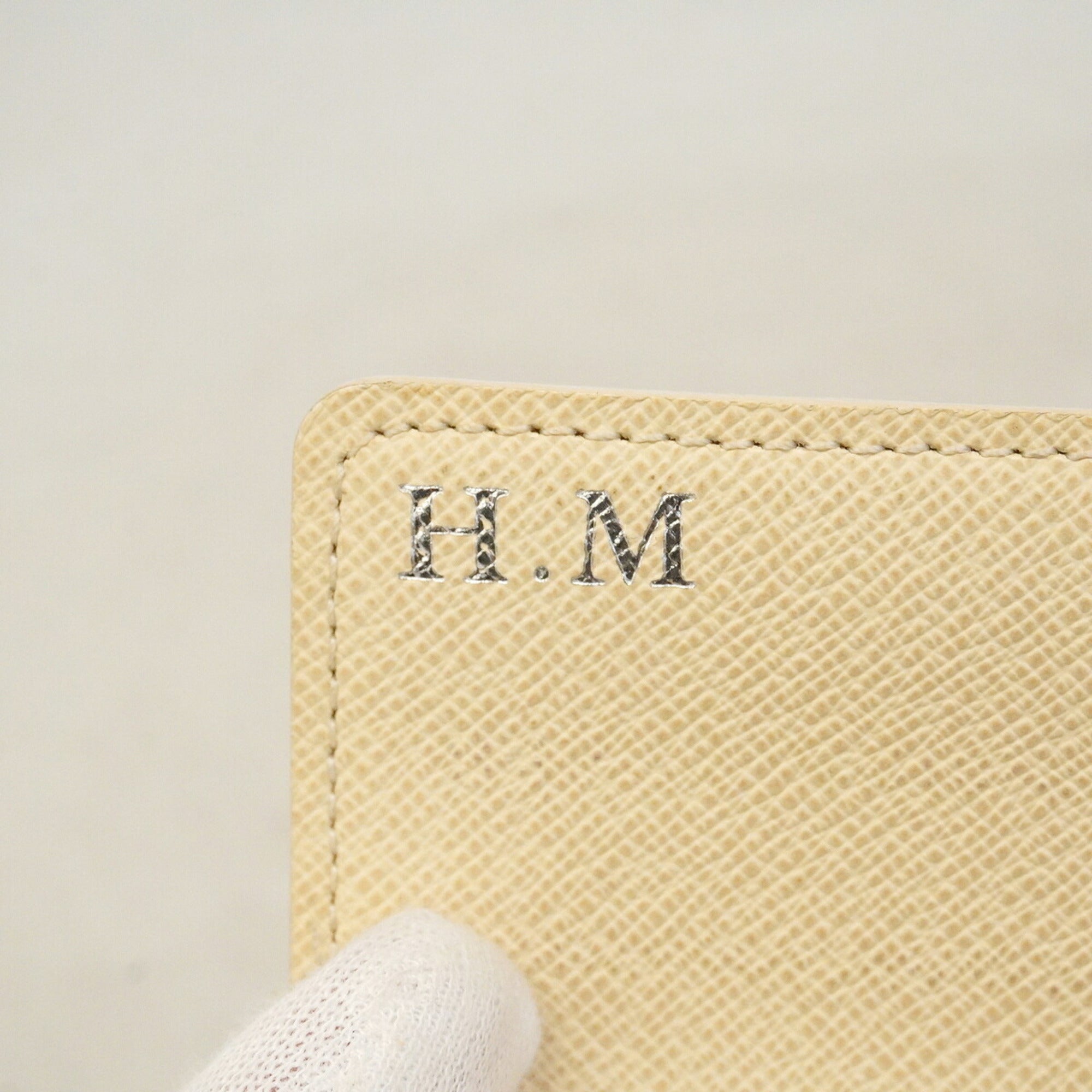 Louis Vuitton White Long Wallet (Bi-Fold) (Pre-Owned)