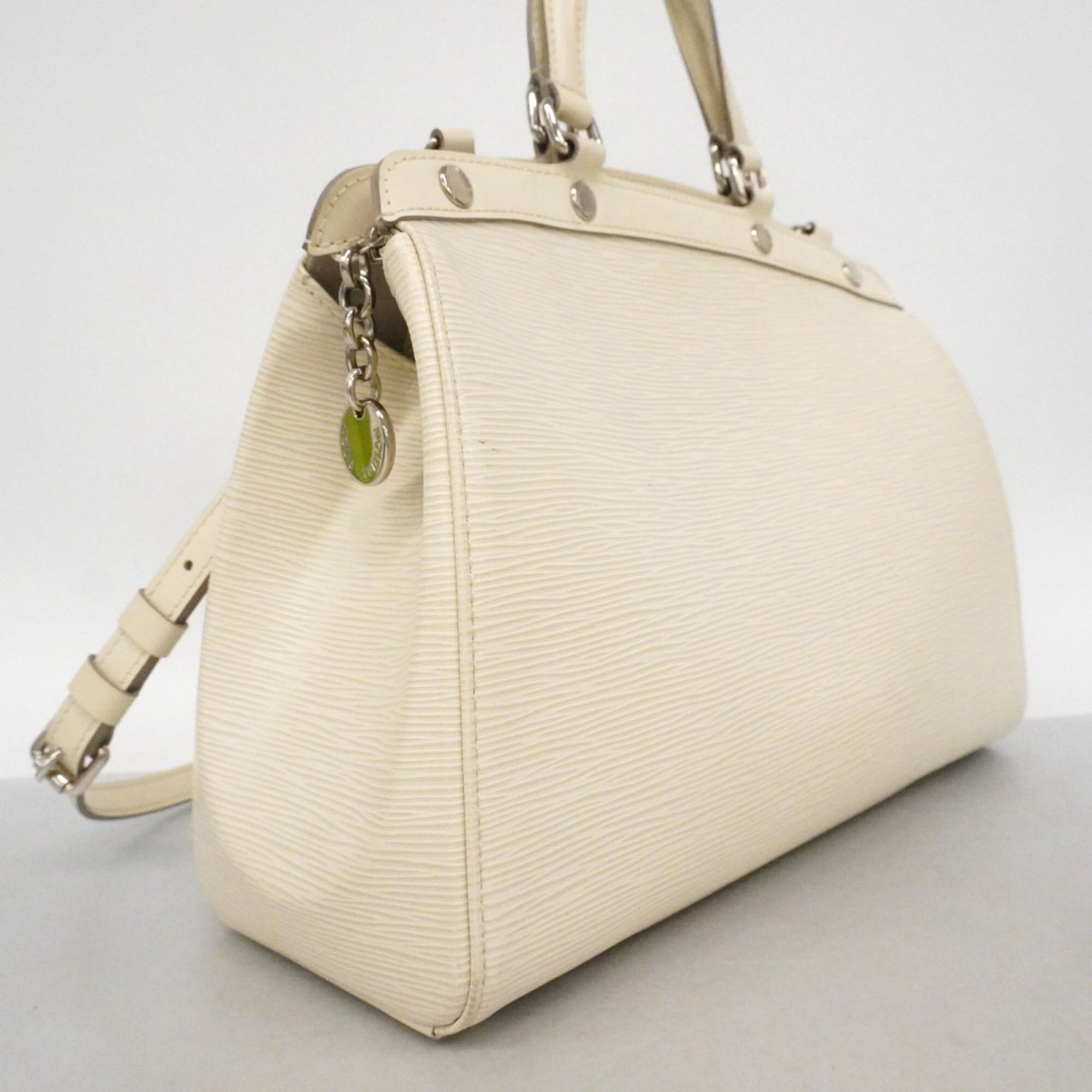 Louis Vuitton Lv Off White Handbag (Pre-Owned)