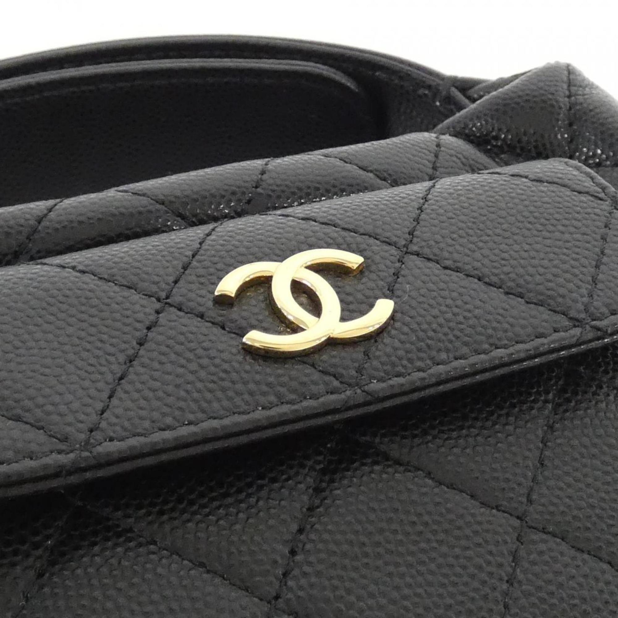 Chanel Black Caviar Leather Handbag (Pre-Owned)