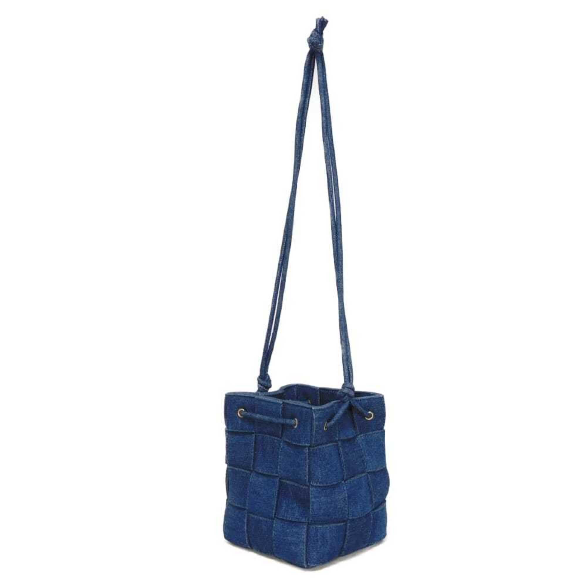 Bottega Veneta Blue Denim Shoulder Bag (Pre-Owned)