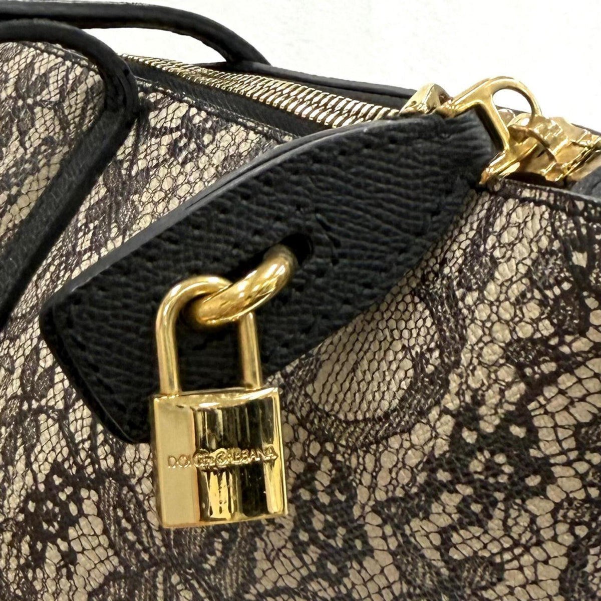 Dolce & Gabbana Beige Black Leather Tote Bag (Pre-Owned)