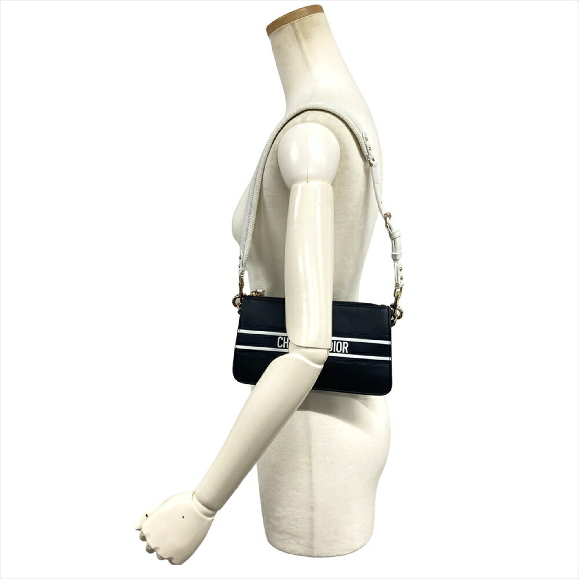 Christian Dior Navy Leather Shoulder Bag (Pre-Owned)