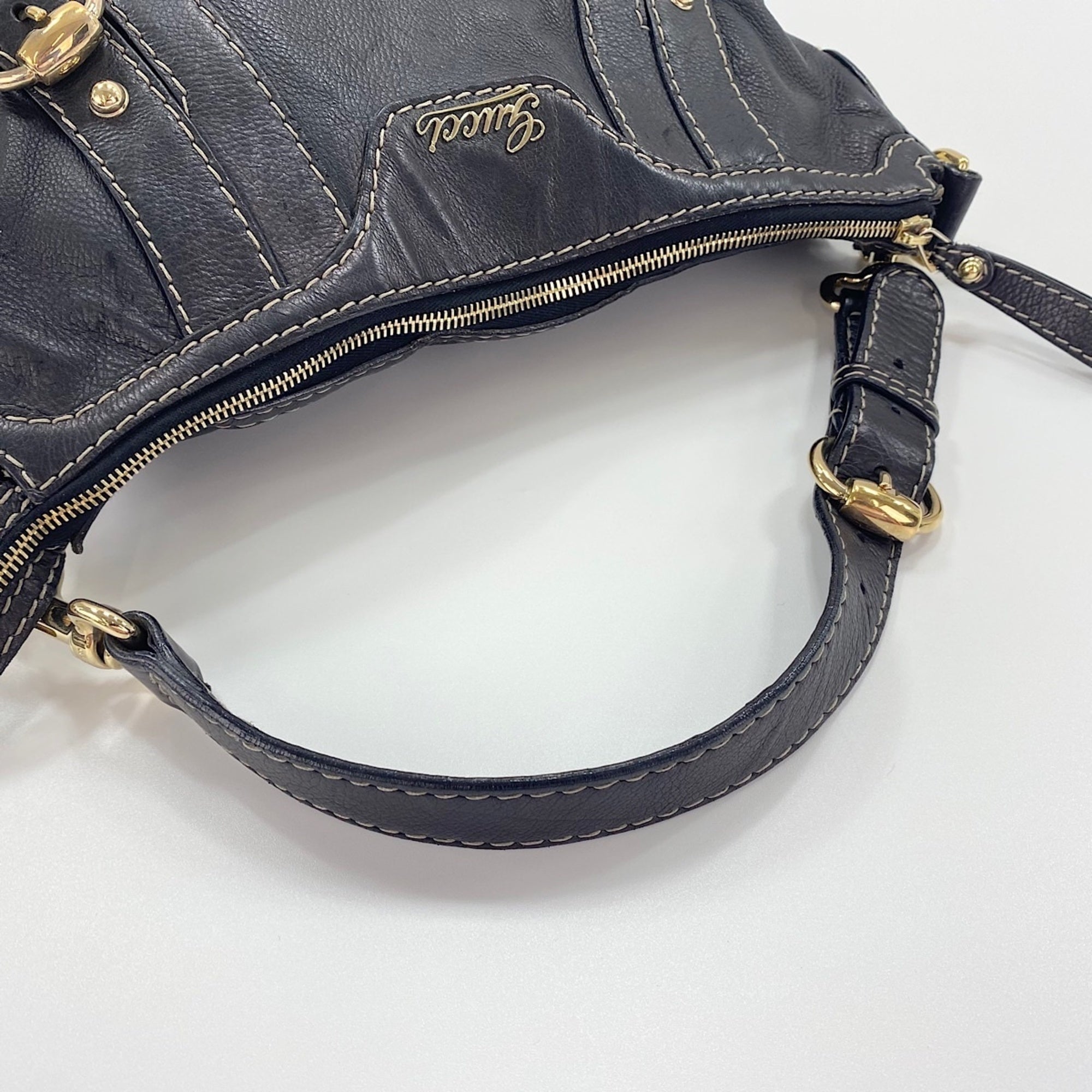 Gucci Black Shoulder Bag (Pre-Owned)