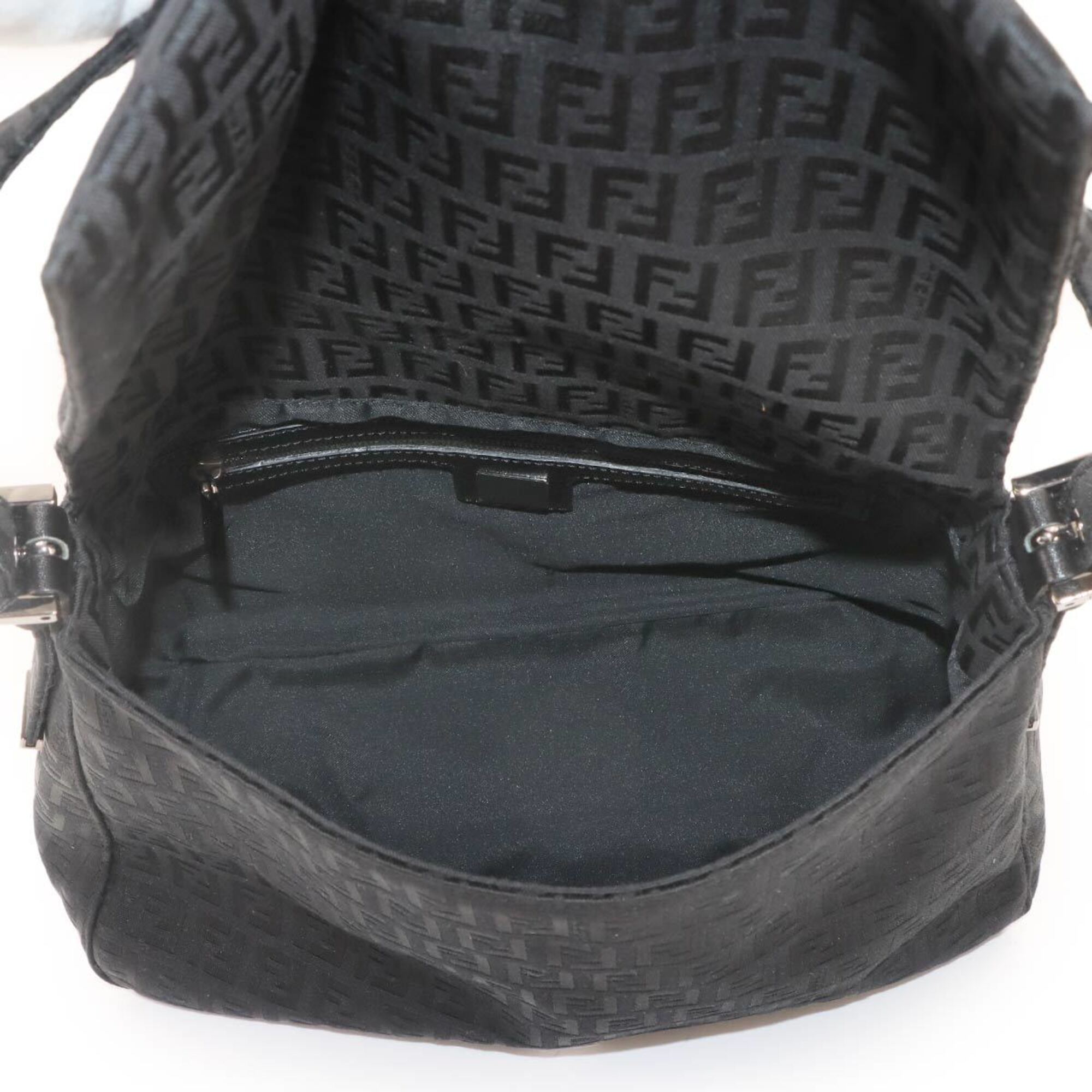 Fendi Black Canvas Leather Shoulder Bag (Pre-Owned)