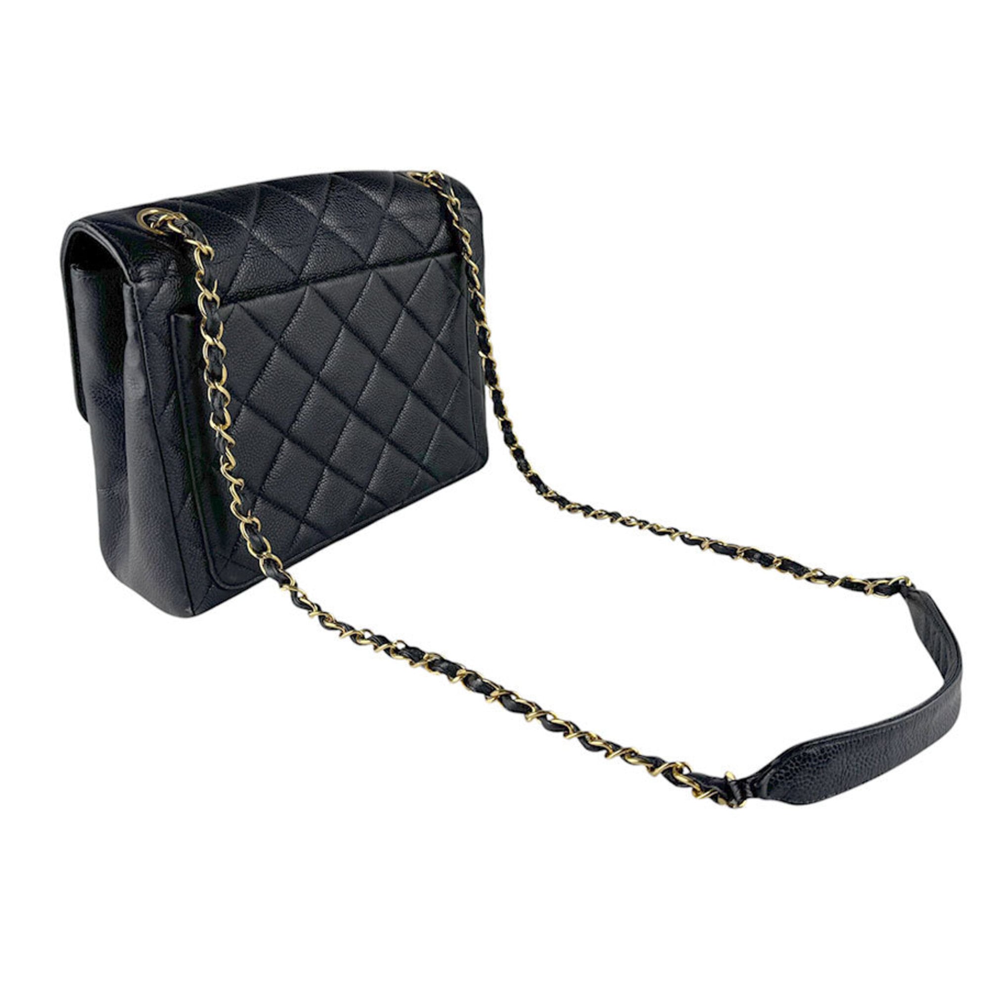 Chanel Black Grained Calfskin Shoulder Bag (Pre-Owned)