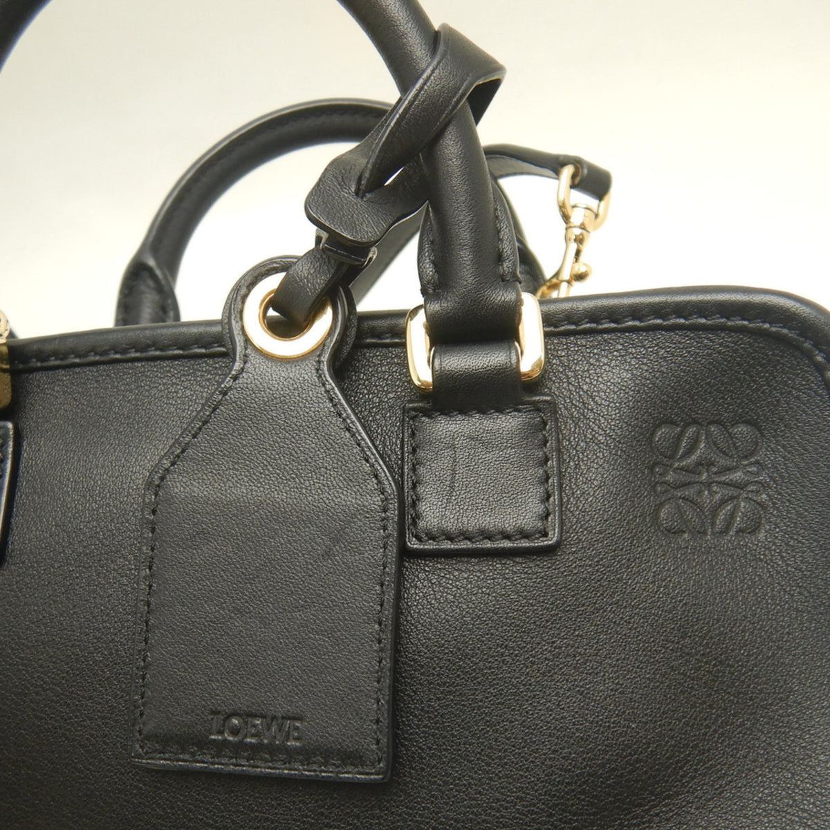 Loewe Amazona Black Leather Handbag (Pre-Owned)