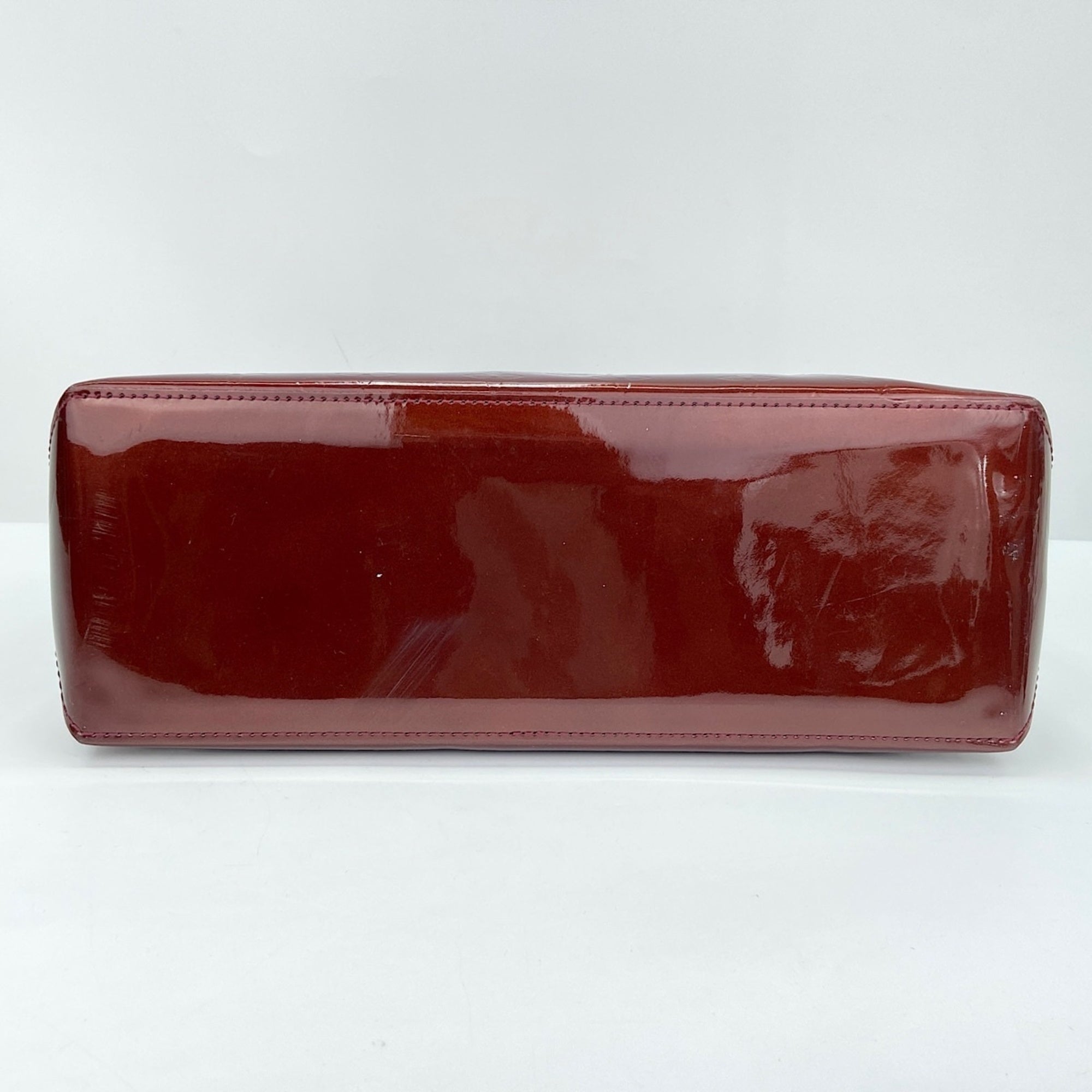 Louis Vuitton Wine Handbag (Pre-Owned)