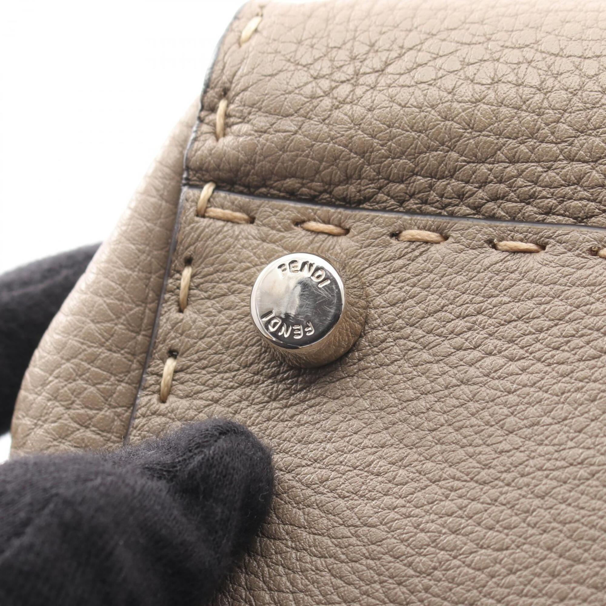 Fendi Beige Leather Handbag (Pre-Owned)