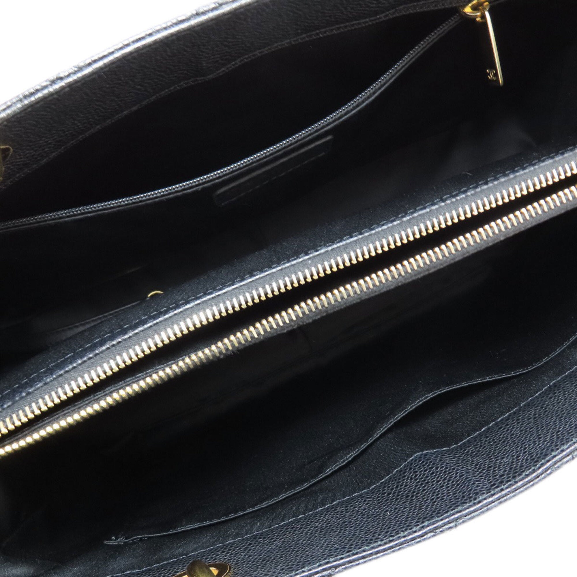 Chanel Black Leather Tote Bag (Pre-Owned)