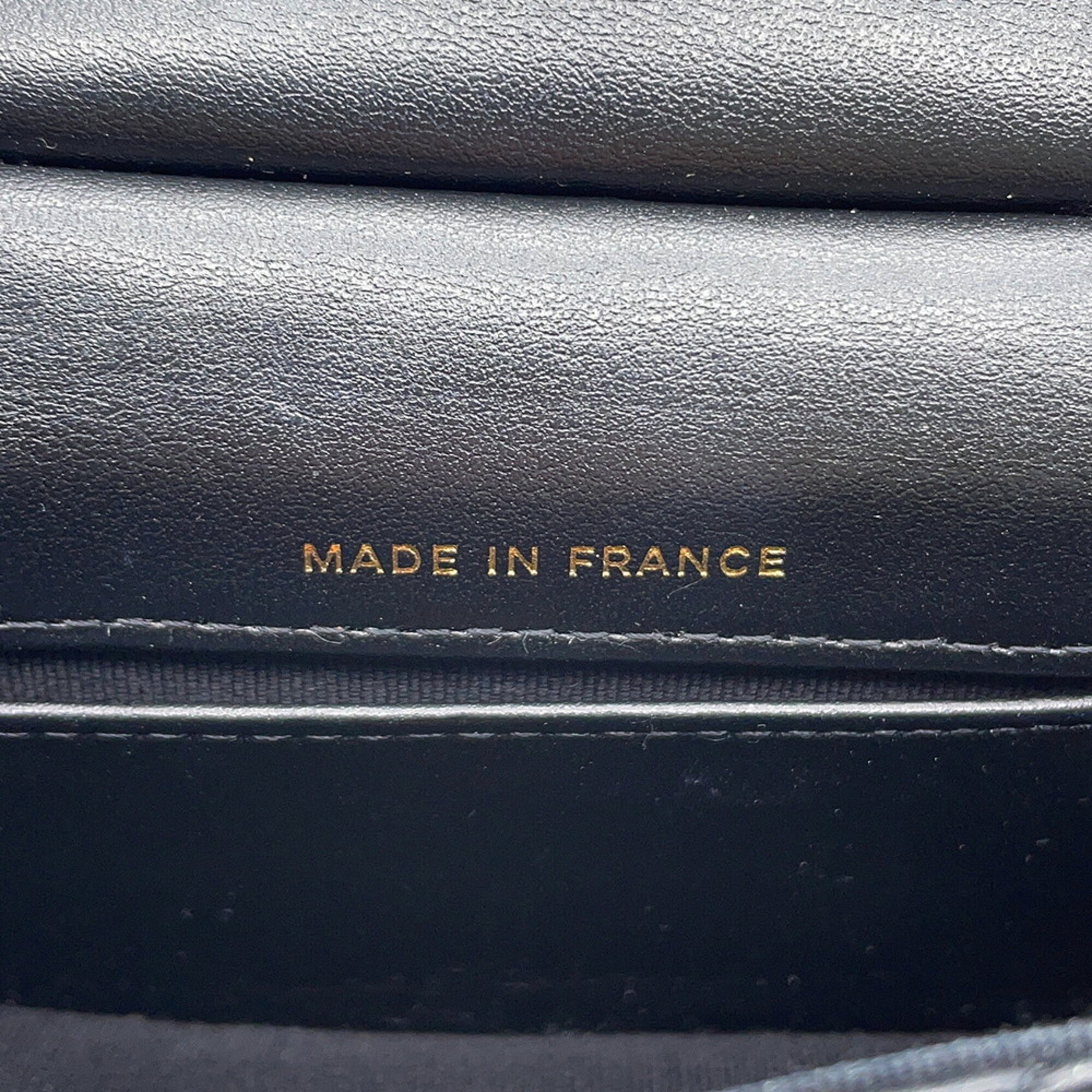 Chanel Black Leather Shoulder Bag (Pre-Owned)