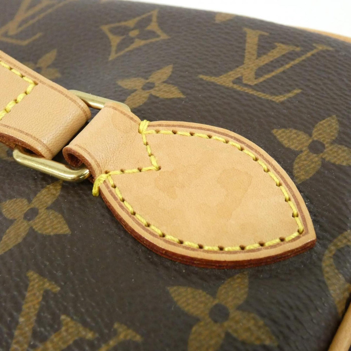 Louis Vuitton Marron Coated Canvas Handbag (Pre-Owned)