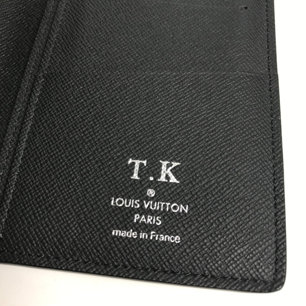 Louis Vuitton Black Noir Epi Leather Long Wallet (Bi-Fold) (Pre-Owned)