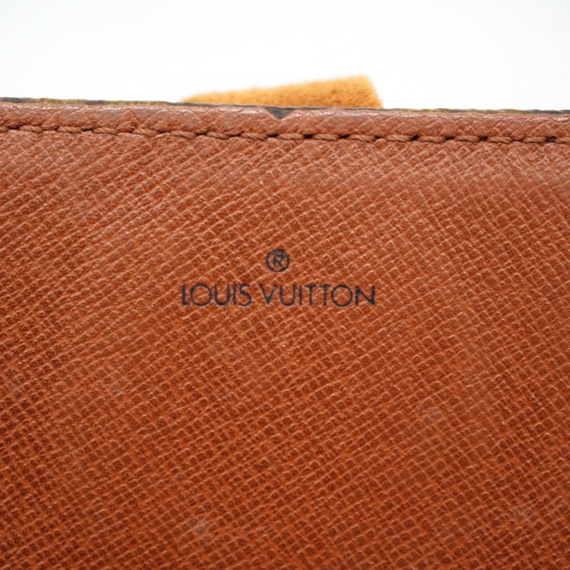 Louis Vuitton Brown Shoulder Bag (Pre-Owned)