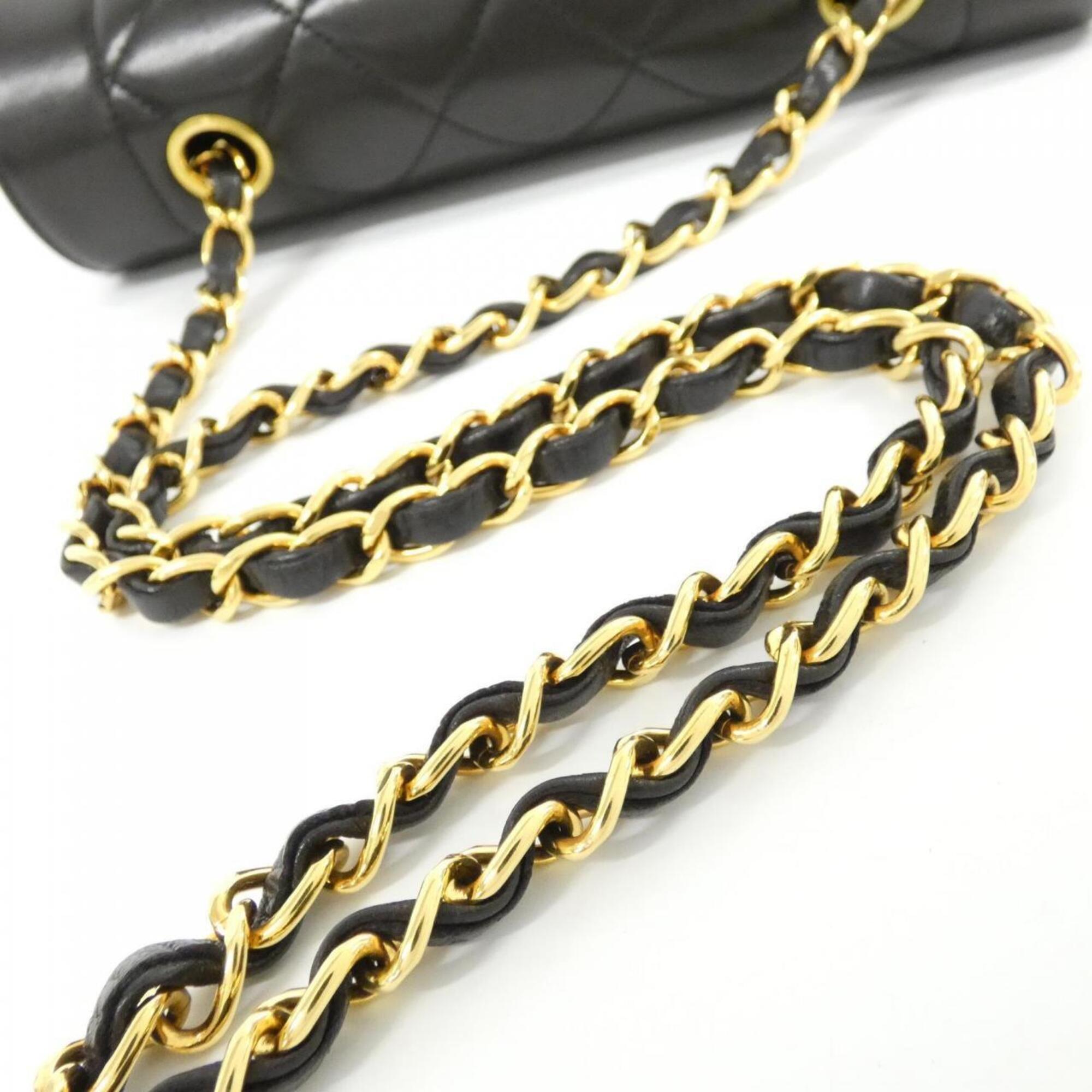 Chanel Black Bordeaux Leather Shoulder Bag (Pre-Owned)