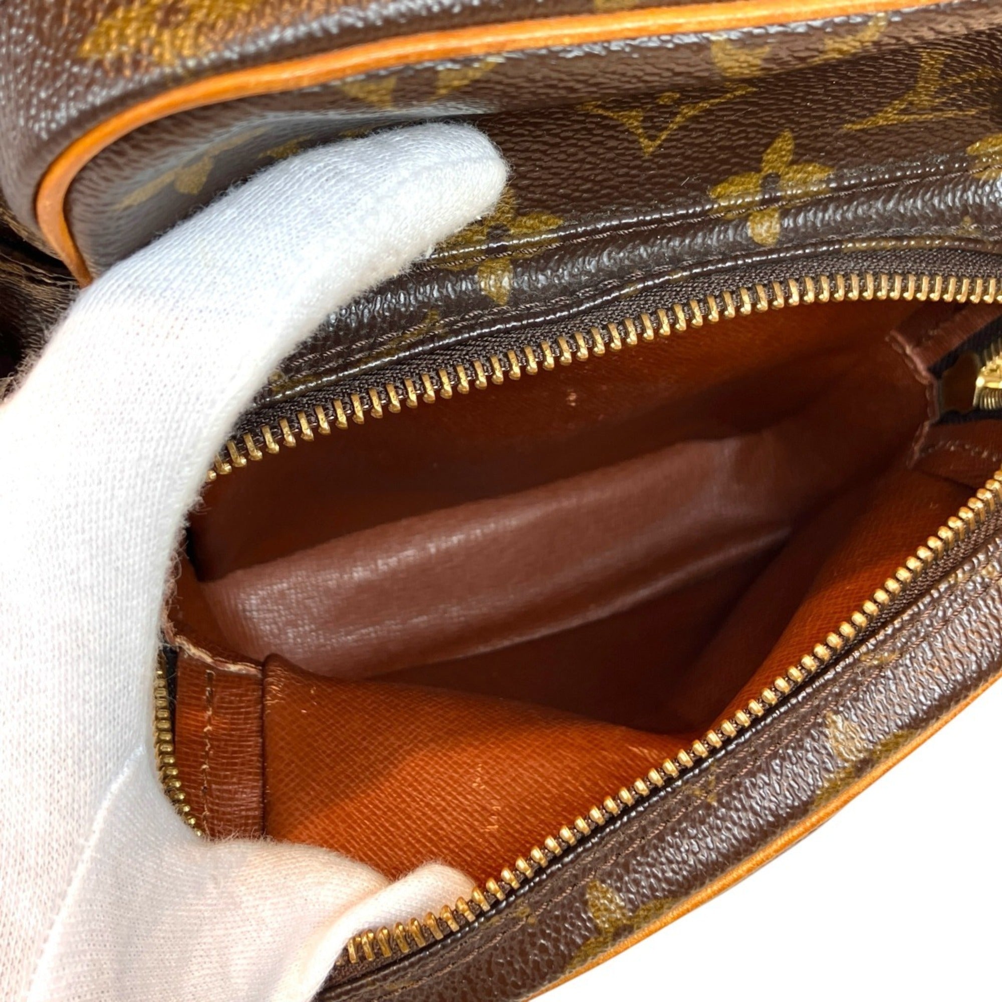 Louis Vuitton Brown Monogram Shoulder Bag (Pre-Owned)
