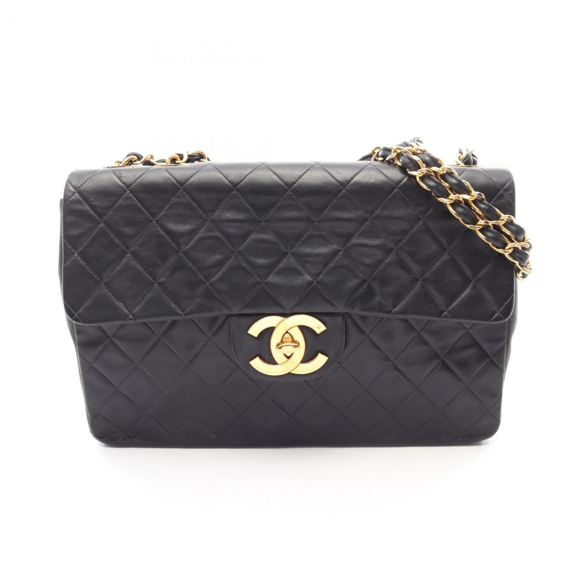 Chanel Black Leather Handbag Shoulder Bag (Pre-Owned)