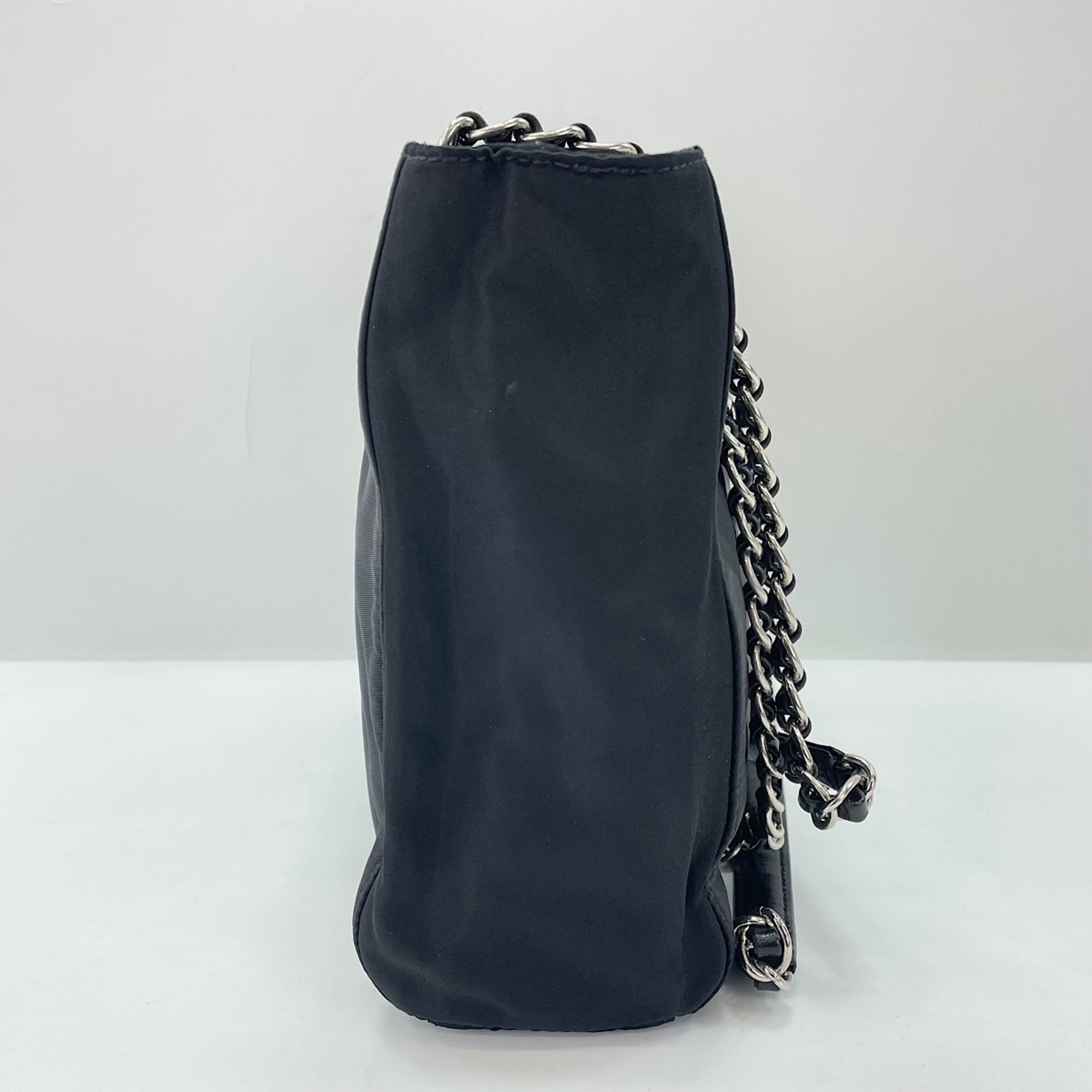 Prada Black Shoulder Bag (Pre-Owned)
