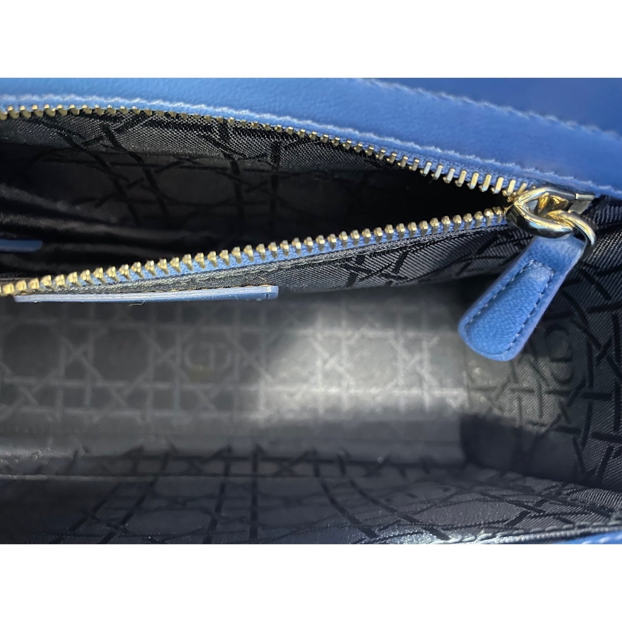 Christian Dior Blue Leather Handbag (Pre-Owned)