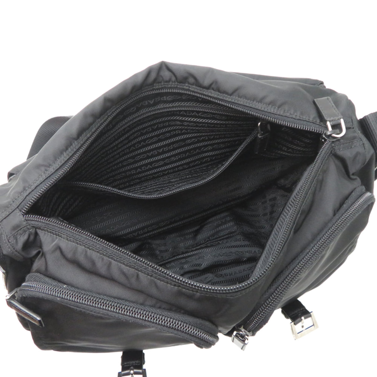 Prada Black Nylon Messenger Bag (Pre-Owned)
