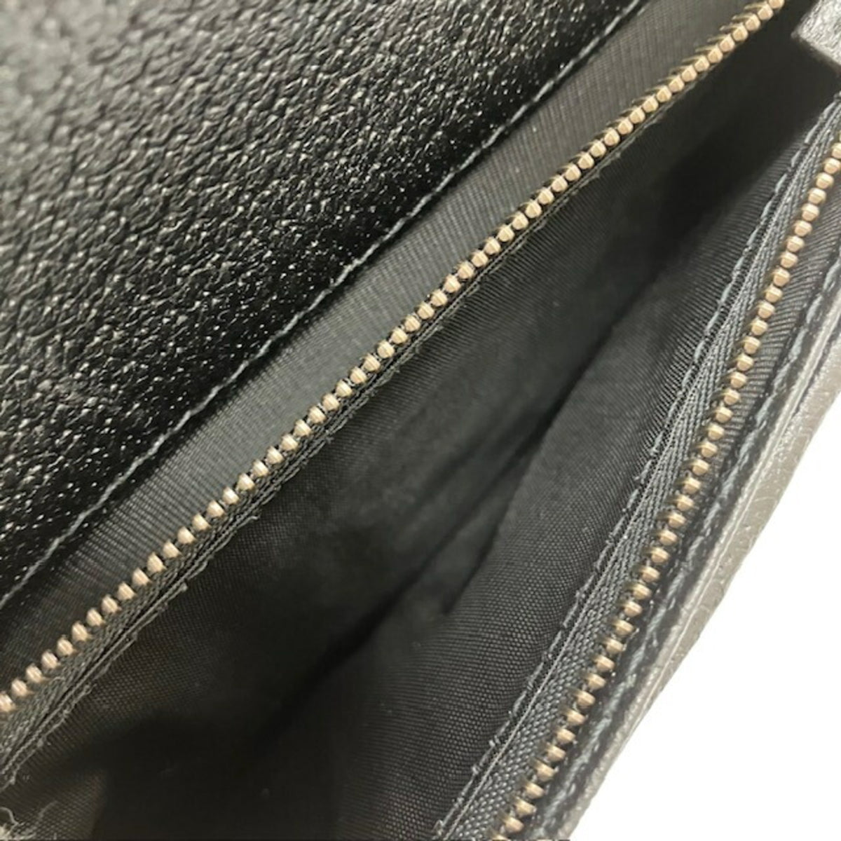 Gucci Black Leather Long Wallet (Bi-Fold) (Pre-Owned)