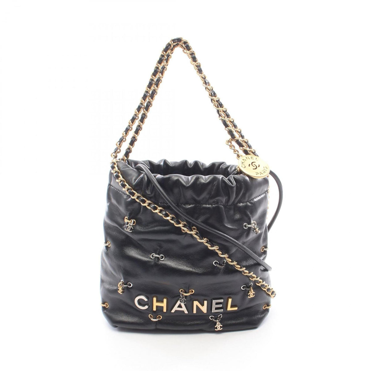 Chanel Black Leather Shoulder Bag (Pre-Owned)