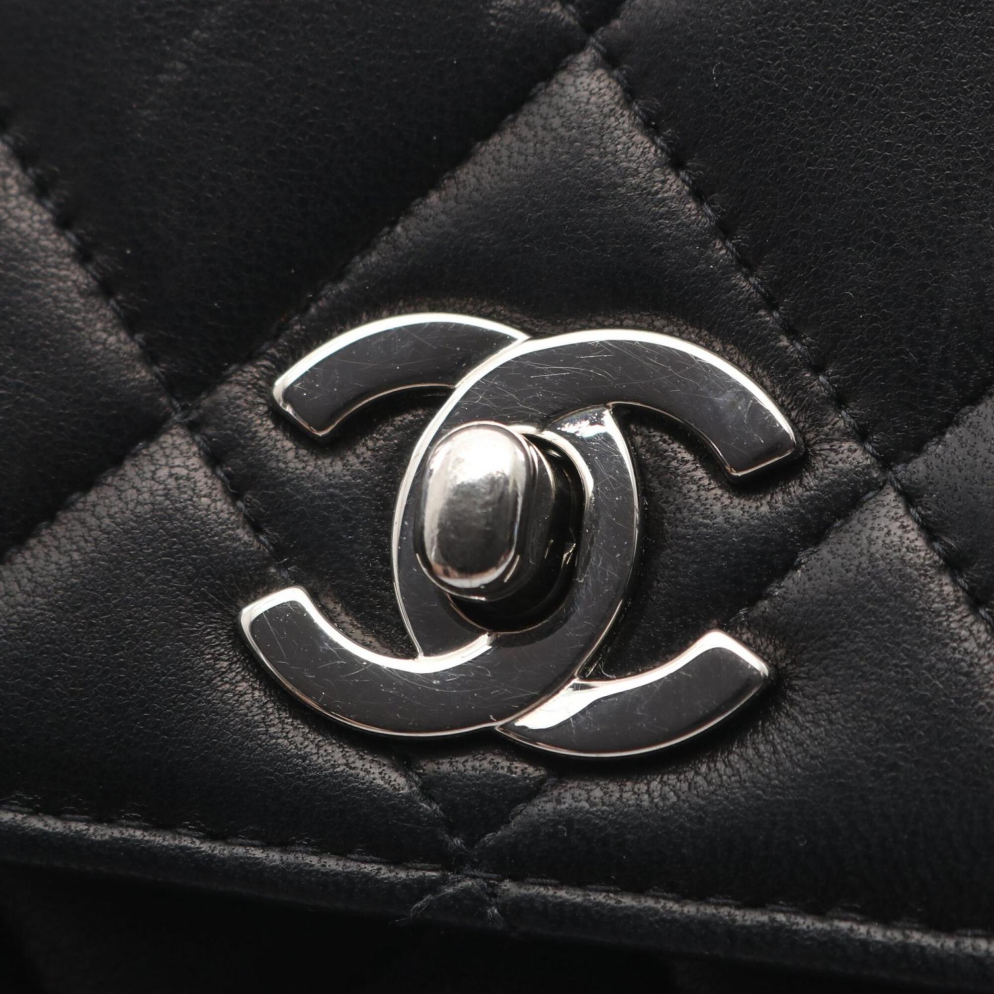 Chanel Black Leather Handbag Shoulder Bag (Pre-Owned)