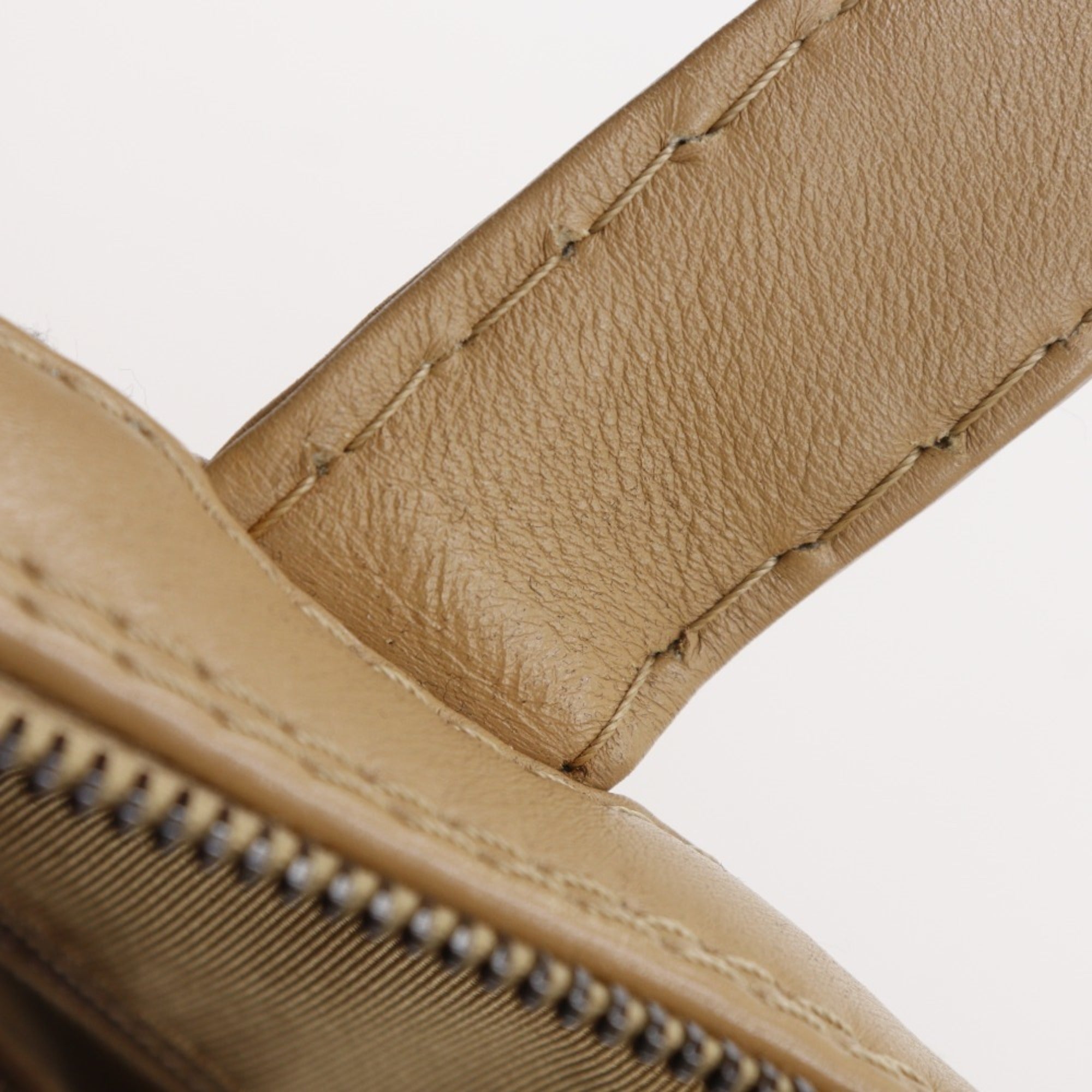 Chanel Wild Stitch Beige Leather Tote Bag (Pre-Owned)