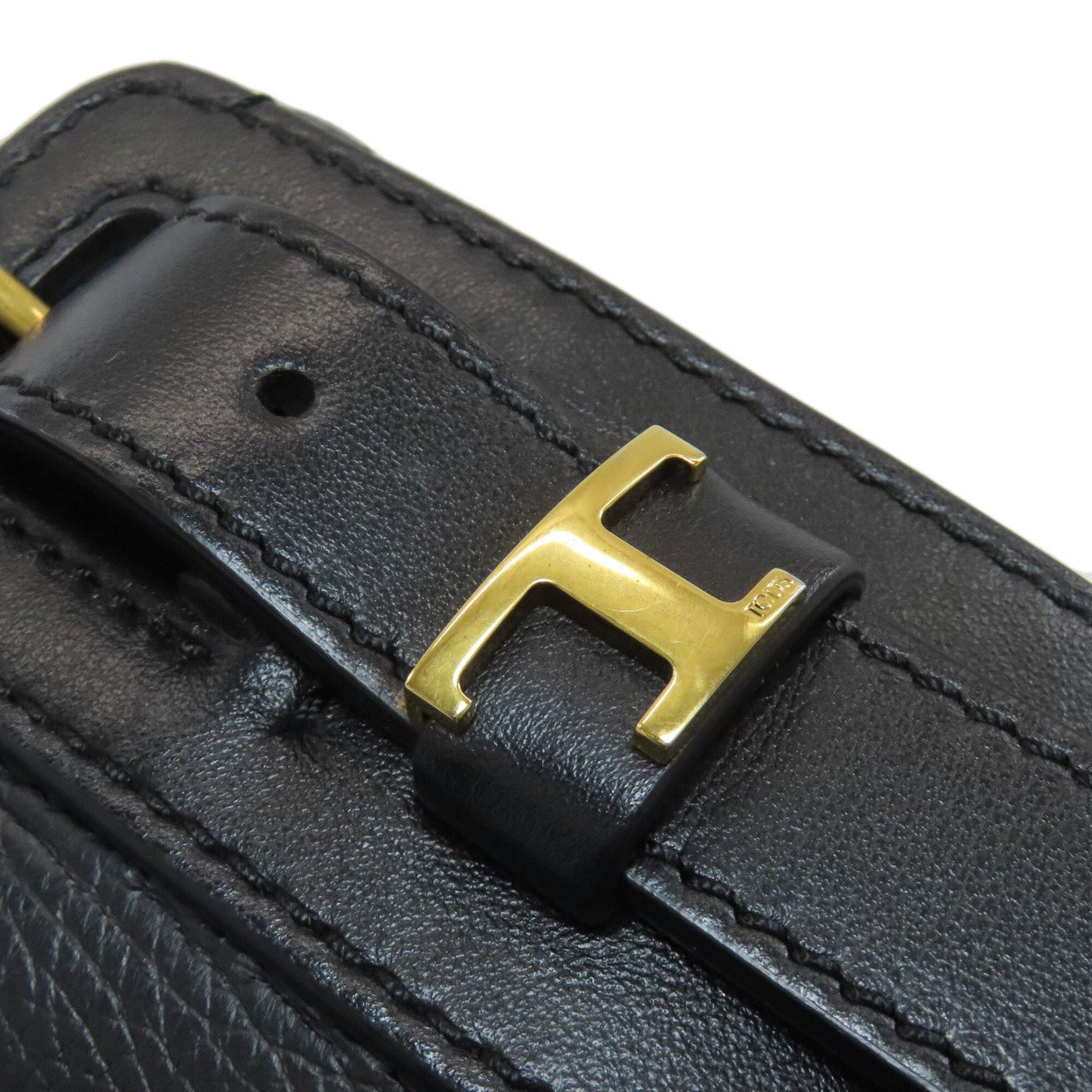 Tod's Black Leather Shoulder Bag (Pre-Owned)