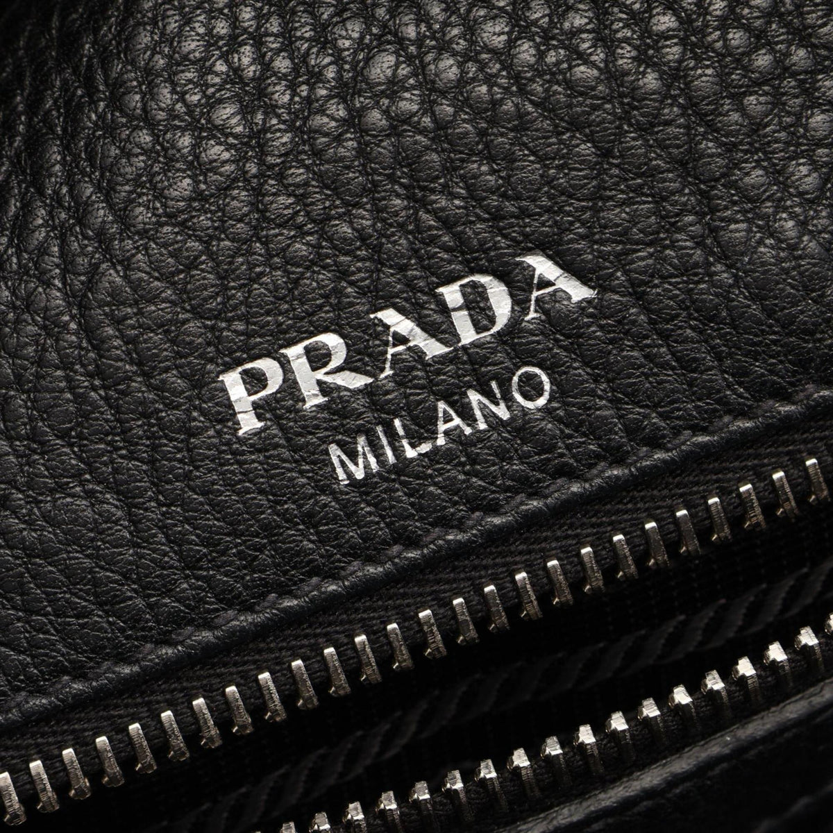 Prada Black Leather Handbag (Pre-Owned)