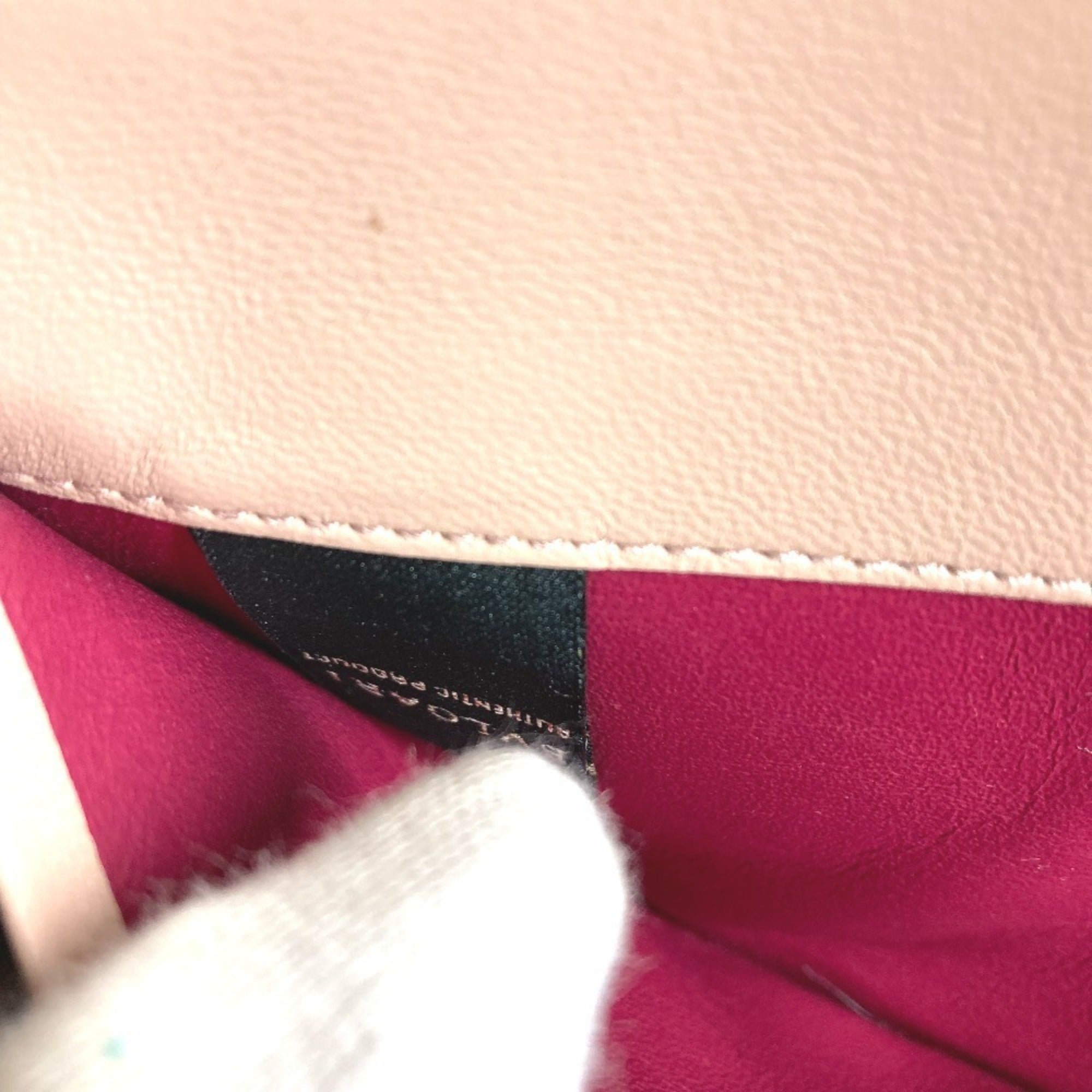 Bvlgari Bvlgari Bvlgari Red Color Leather Long Wallet (Bi-Fold) (Pre-Owned)
