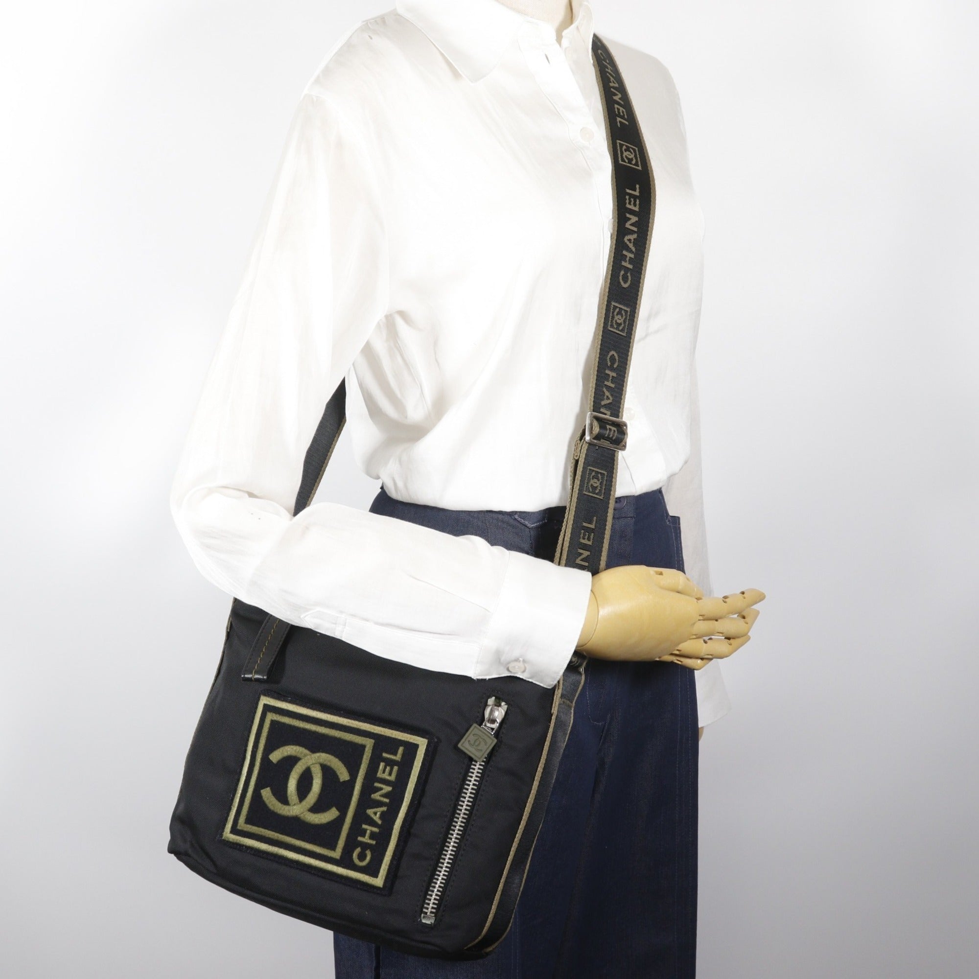 Chanel Black Khaki Nylon Canvas Shoulder Bag (Pre-Owned)