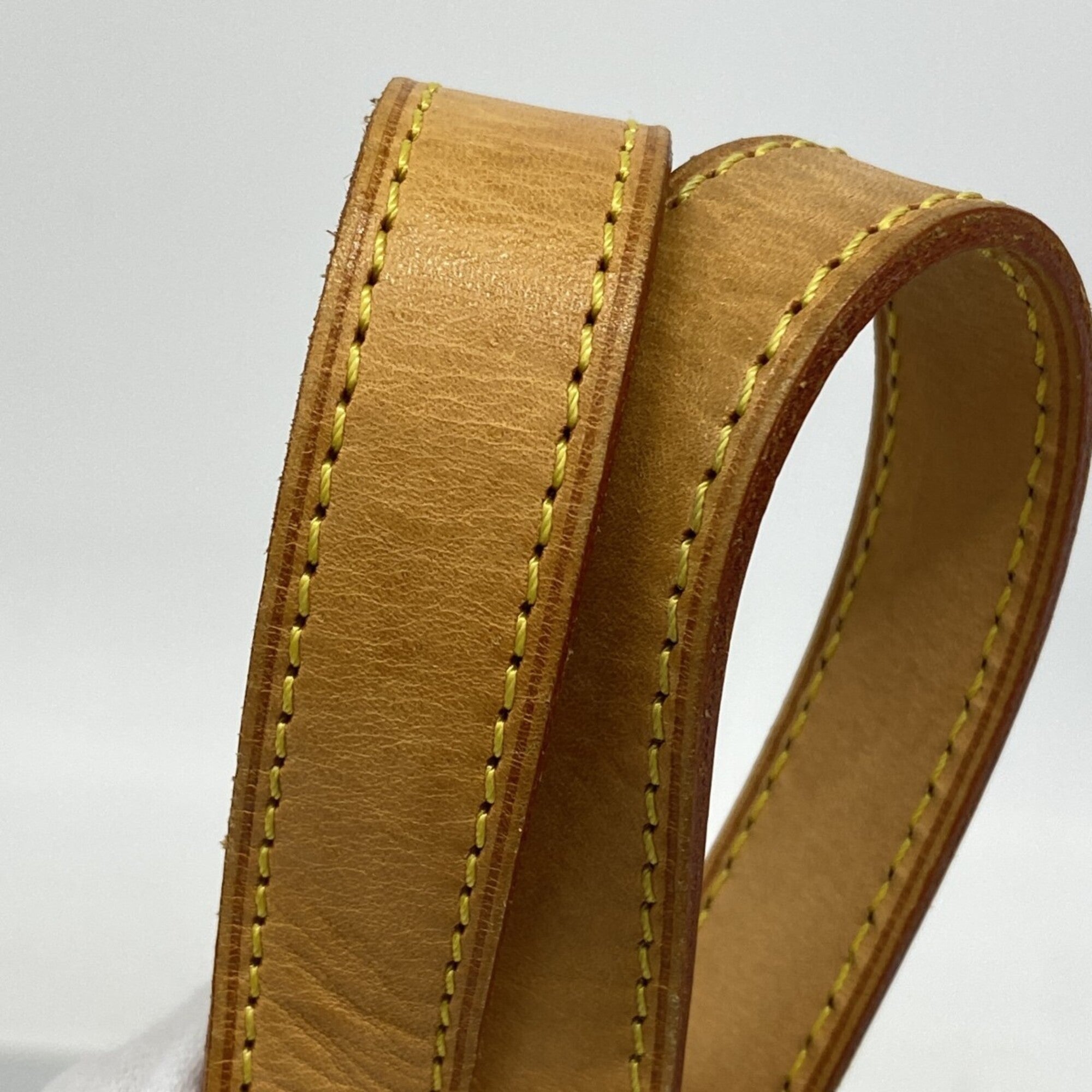 Louis Vuitton Pearl Handbag (Pre-Owned)