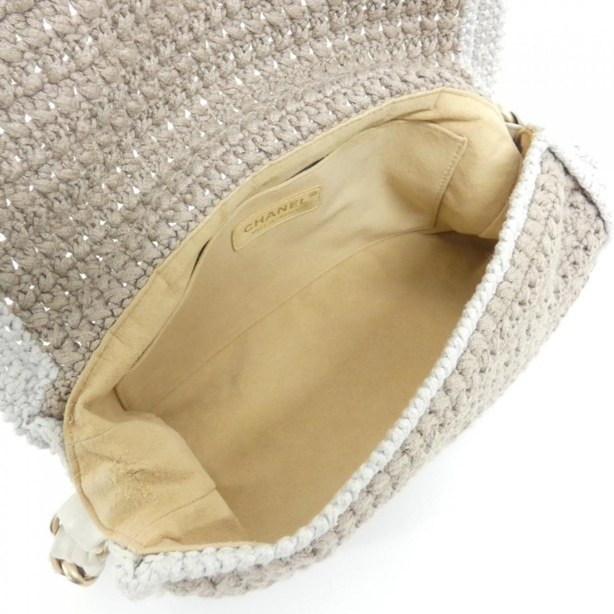 Chanel Beige Knit Shoulder Bag (Pre-Owned)