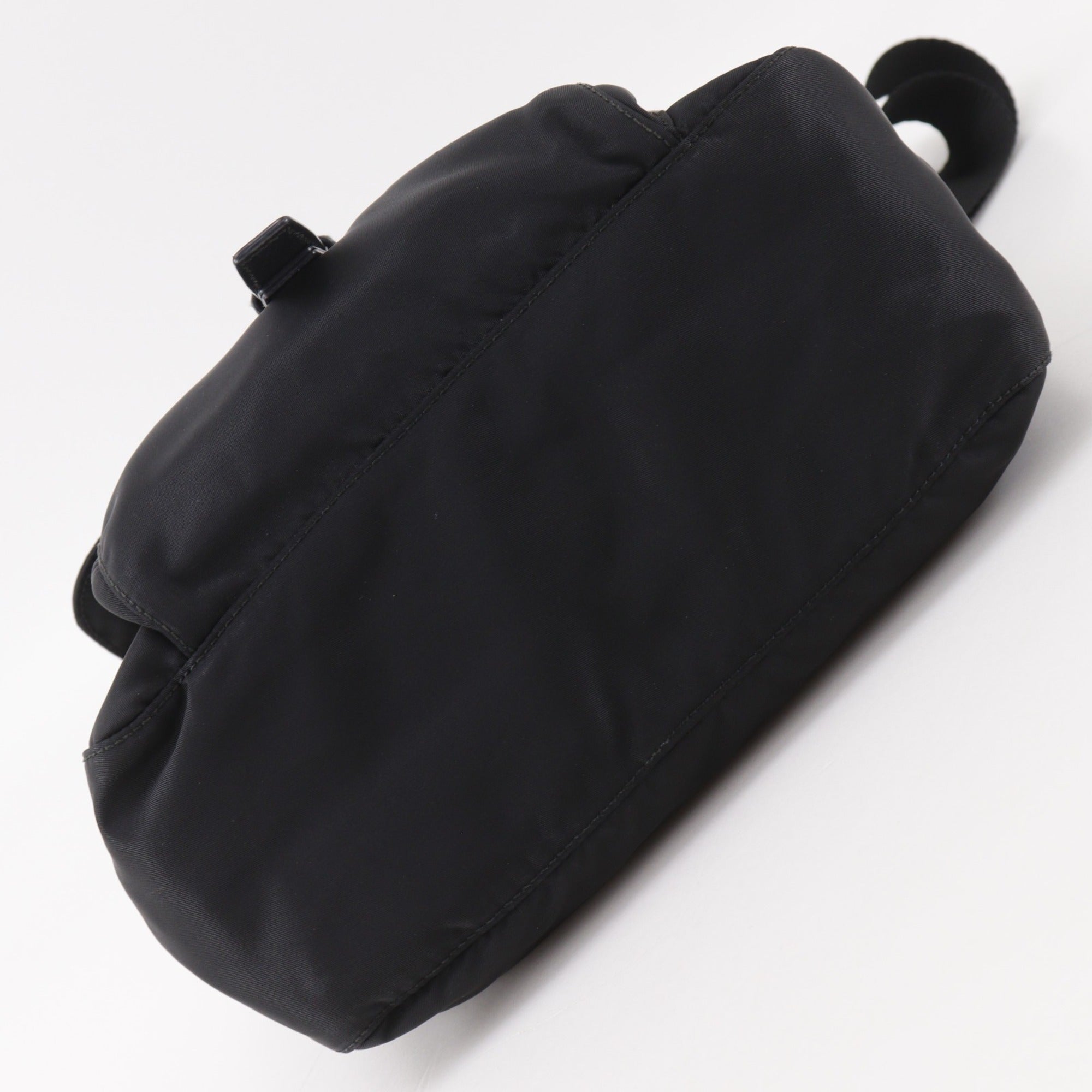 Prada Black Nylon Shoulder Bag (Pre-Owned)