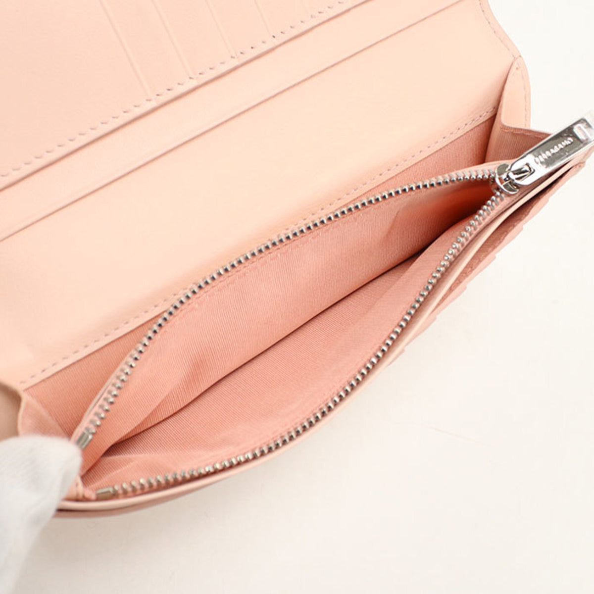 Salvatore Ferragamo Pink Leather Long Wallet (Bi-Fold) (Pre-Owned)