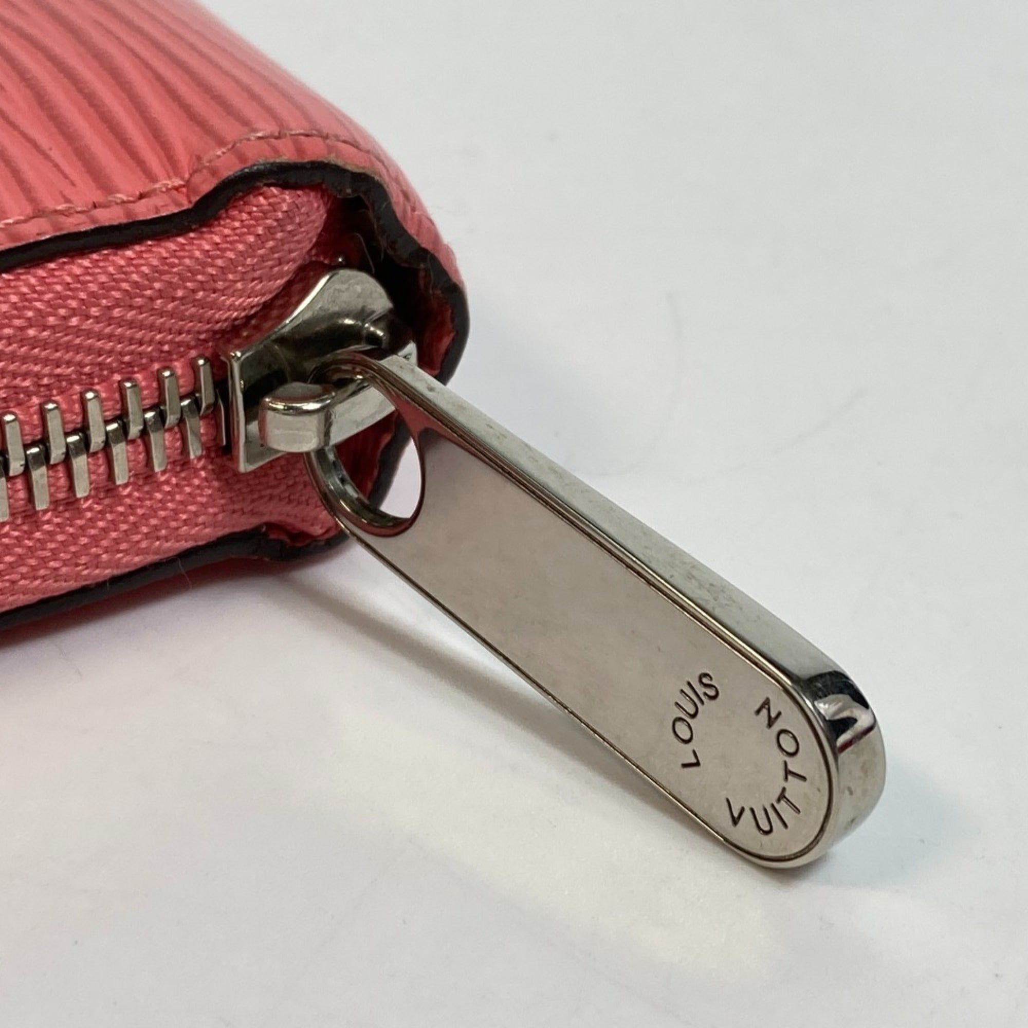 Louis Vuitton Epi Corail Pink Epi Leather Long Wallet (Bi-Fold) (Pre-Owned)