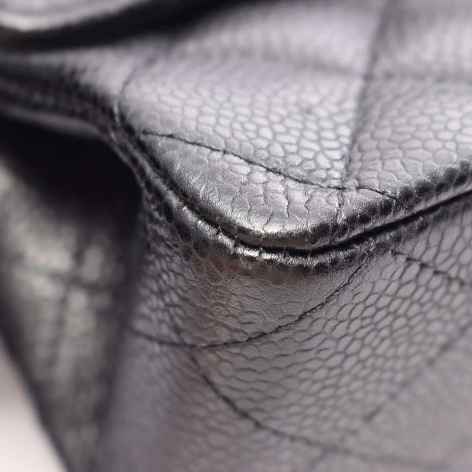 Chanel Black Grained Calfskin Handbag Shoulder Bag (Pre-Owned)