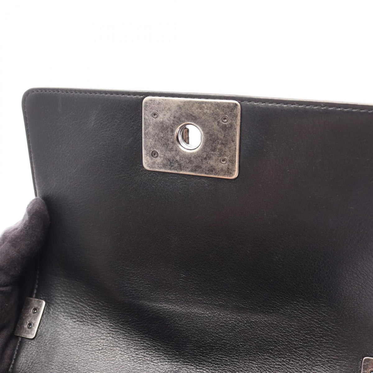 Chanel Black Leather Handbag Shoulder Bag (Pre-Owned)