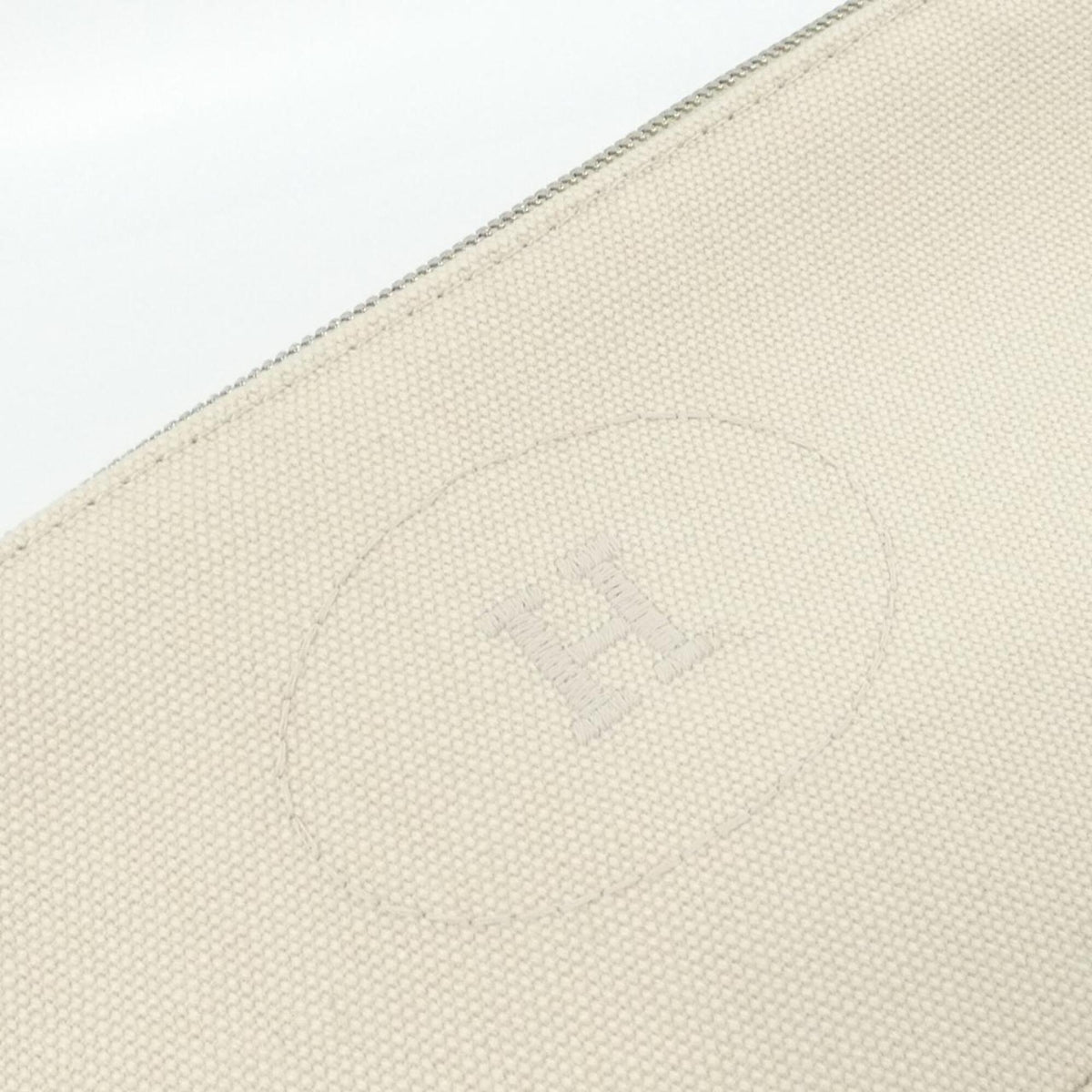 Hermes Natural Canvas Handbag Pouch (Pre-Owned)