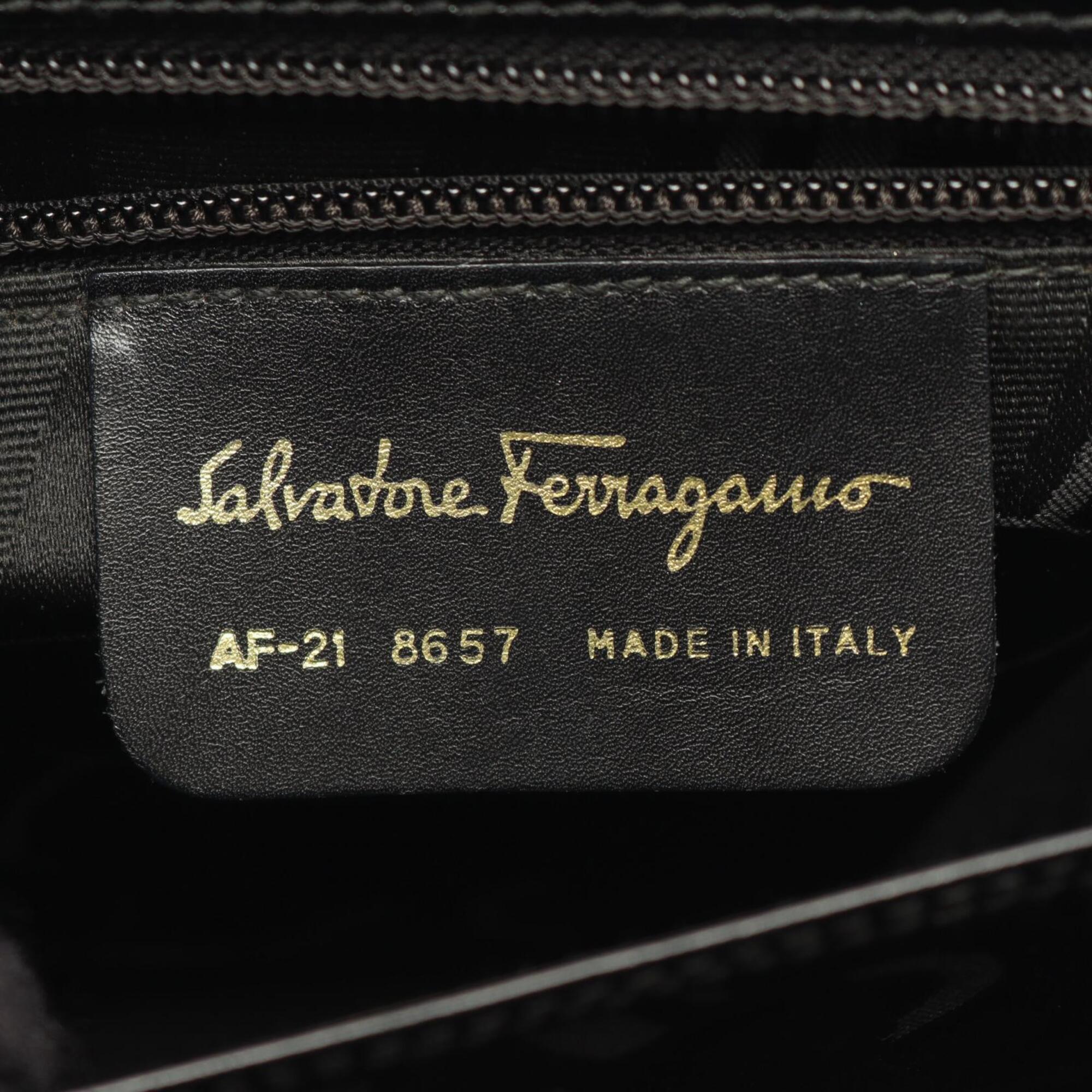 Salvatore Ferragamo Black Leather Handbag (Pre-Owned)