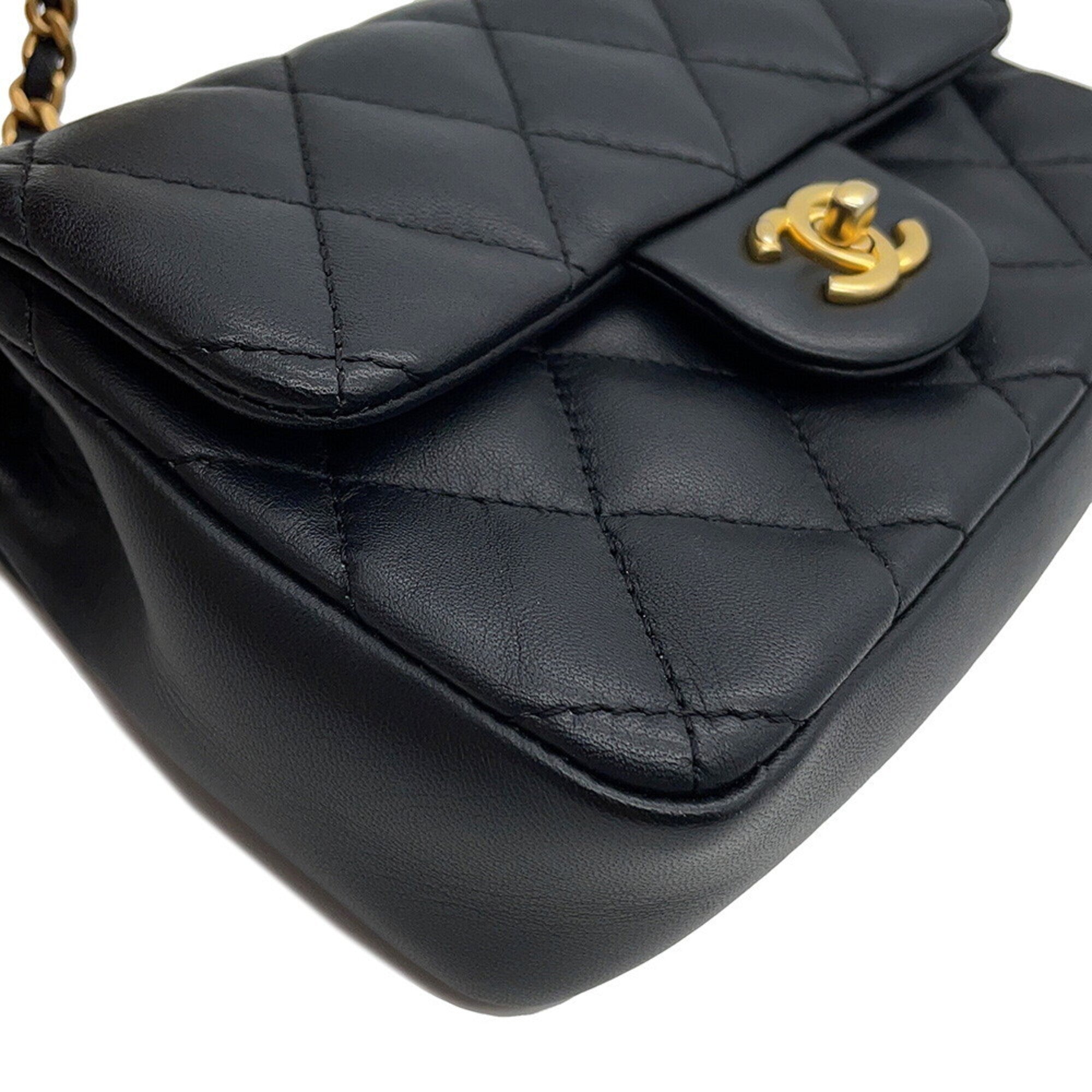 Chanel Black Leather Handbag Shoulder Bag (Pre-Owned)
