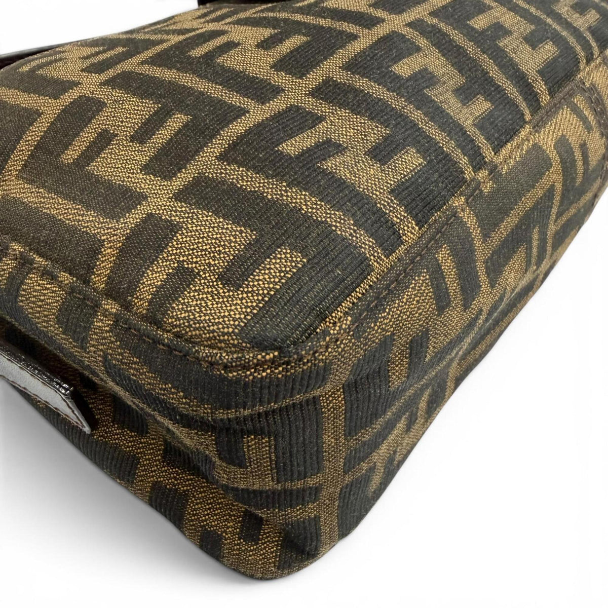 Fendi Brown Leather Shoulder Bag (Pre-Owned)